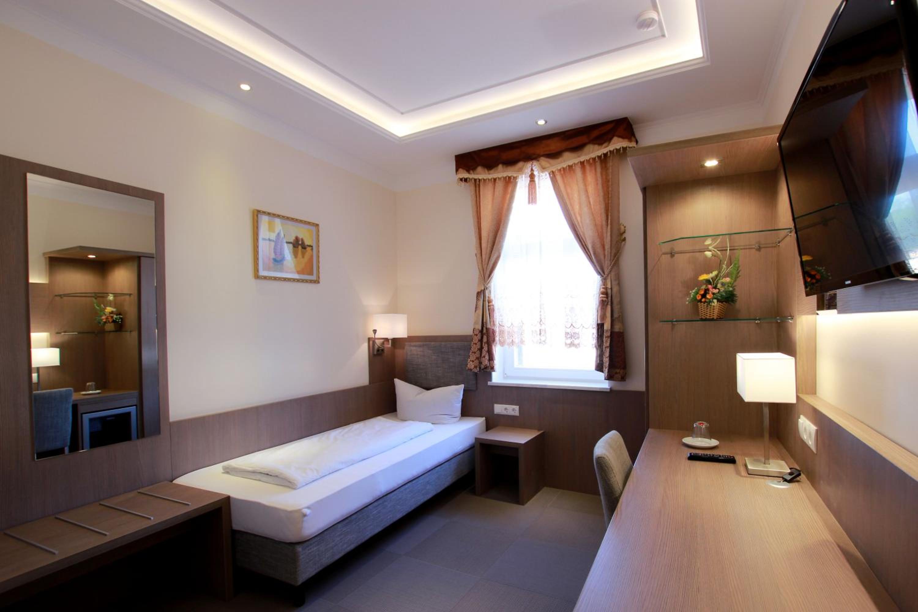 Deluxe Single Room photo 2