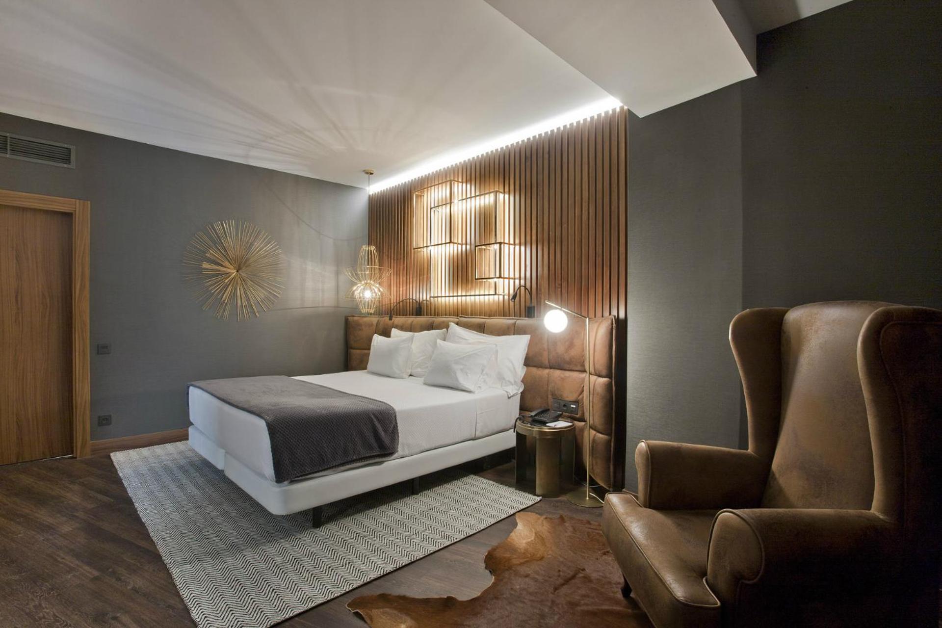 Suite - Photo 3