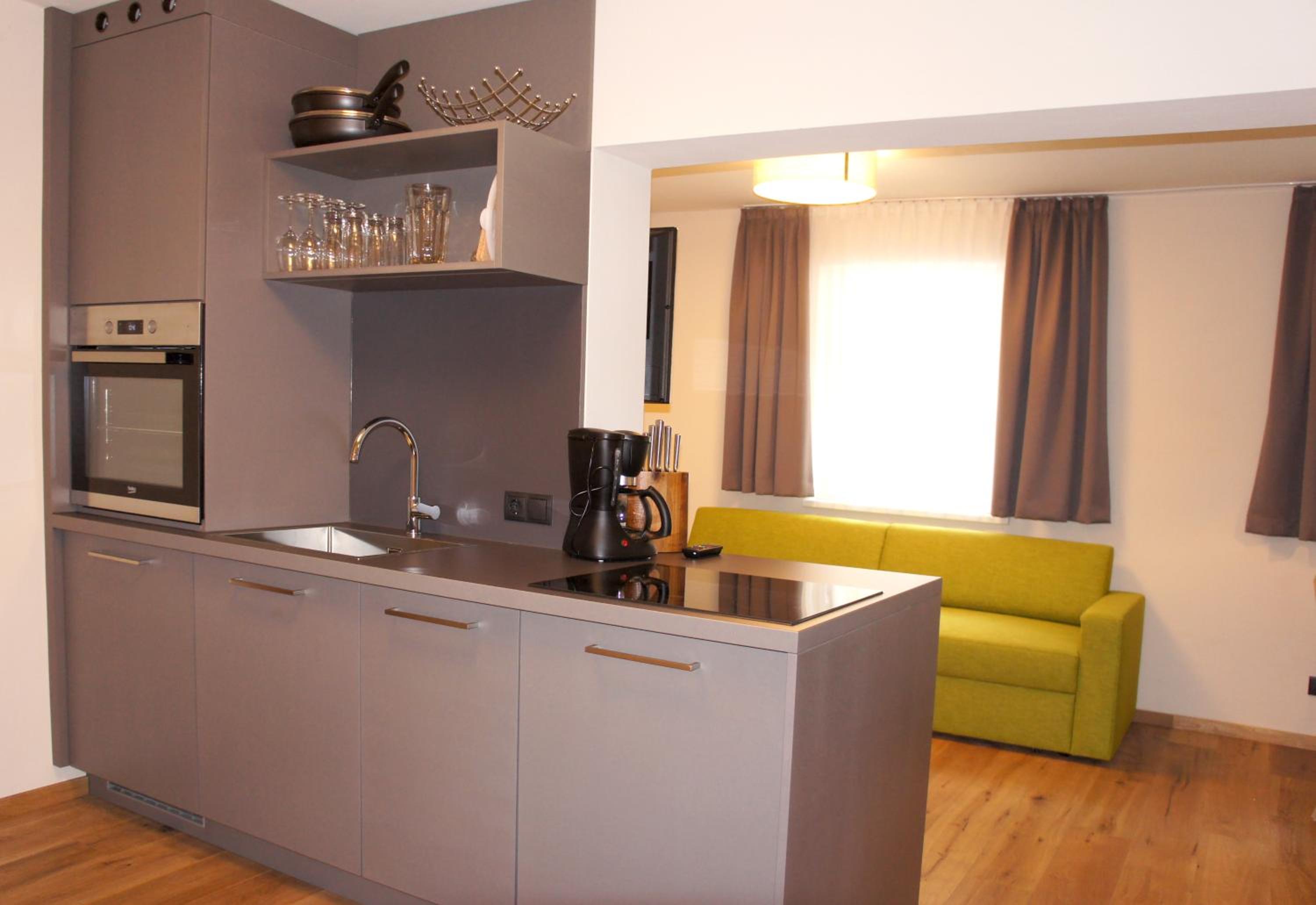 Three-Bedroom Apartment photo 2