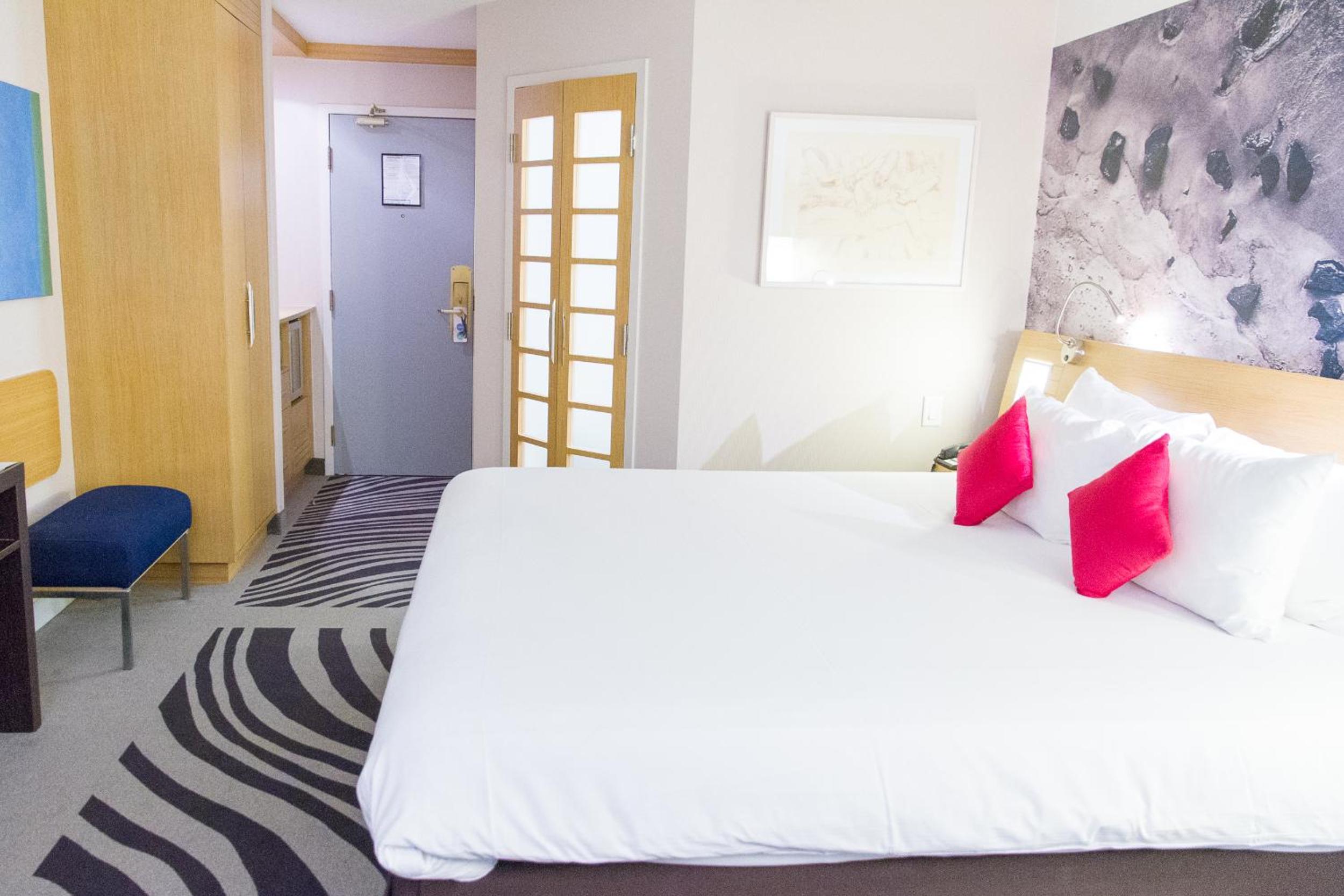 Superior King Room - Photo 5