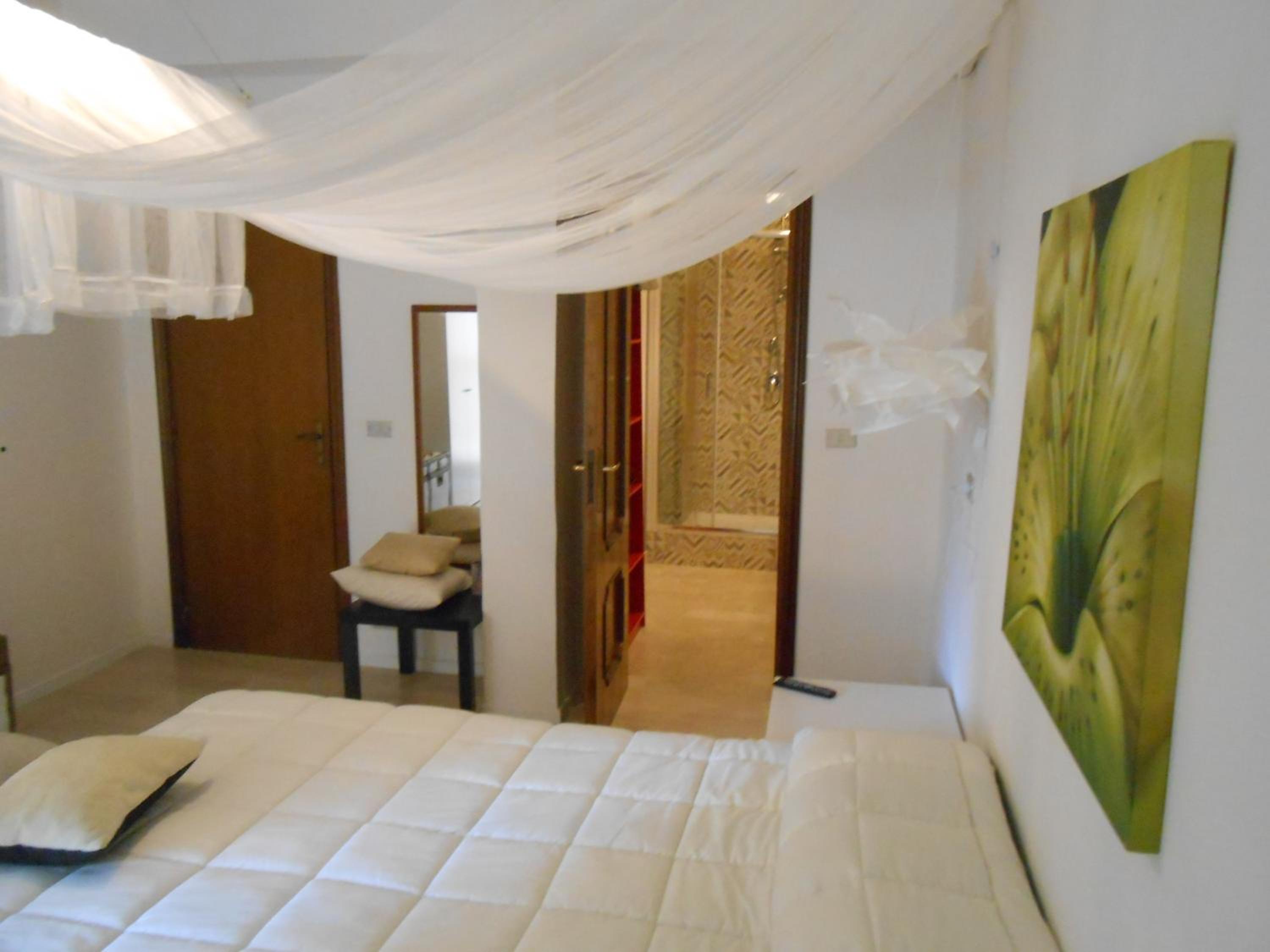 King Room with Balcony photo 1