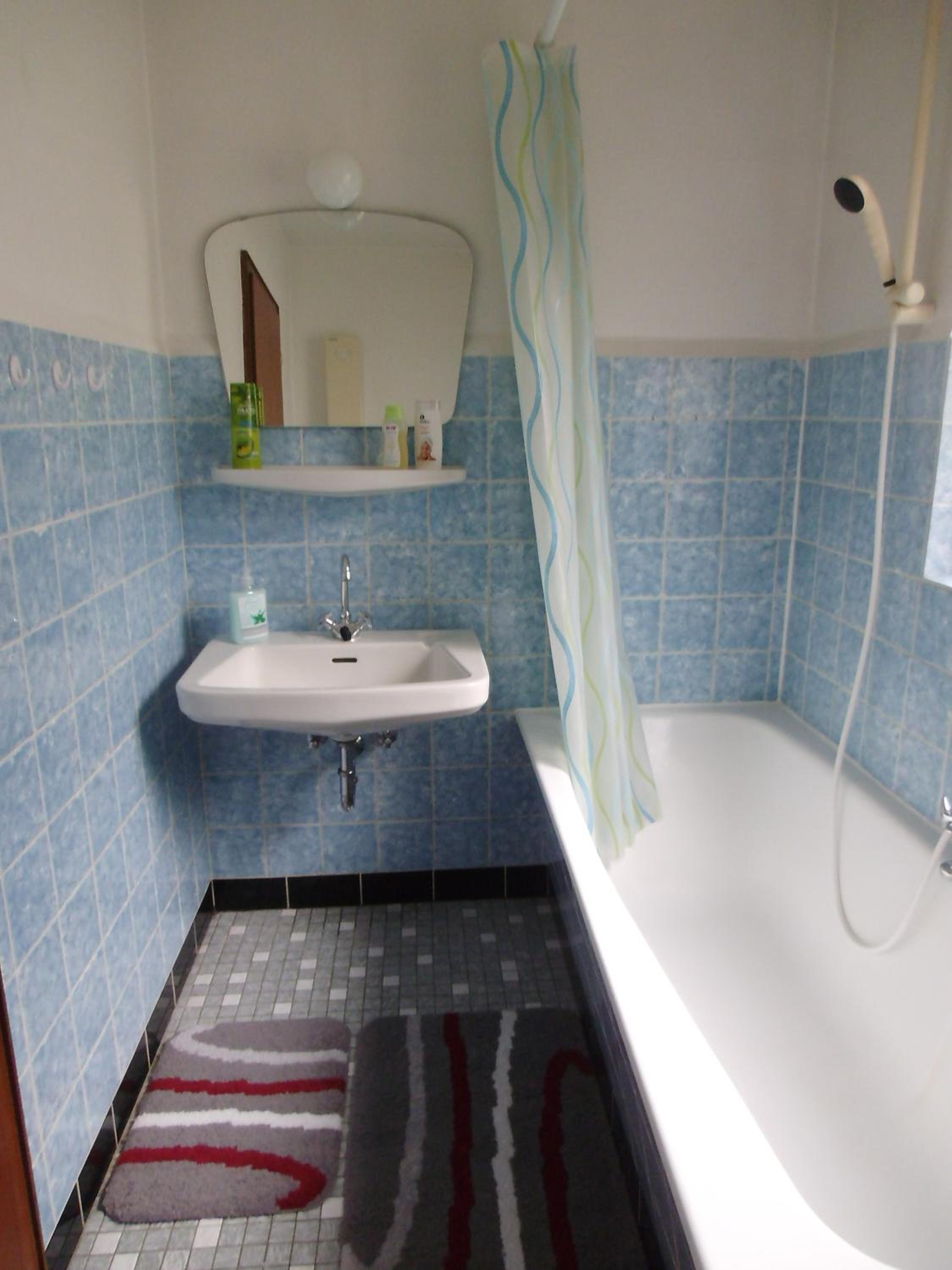 Large Twin Room - Photo 4