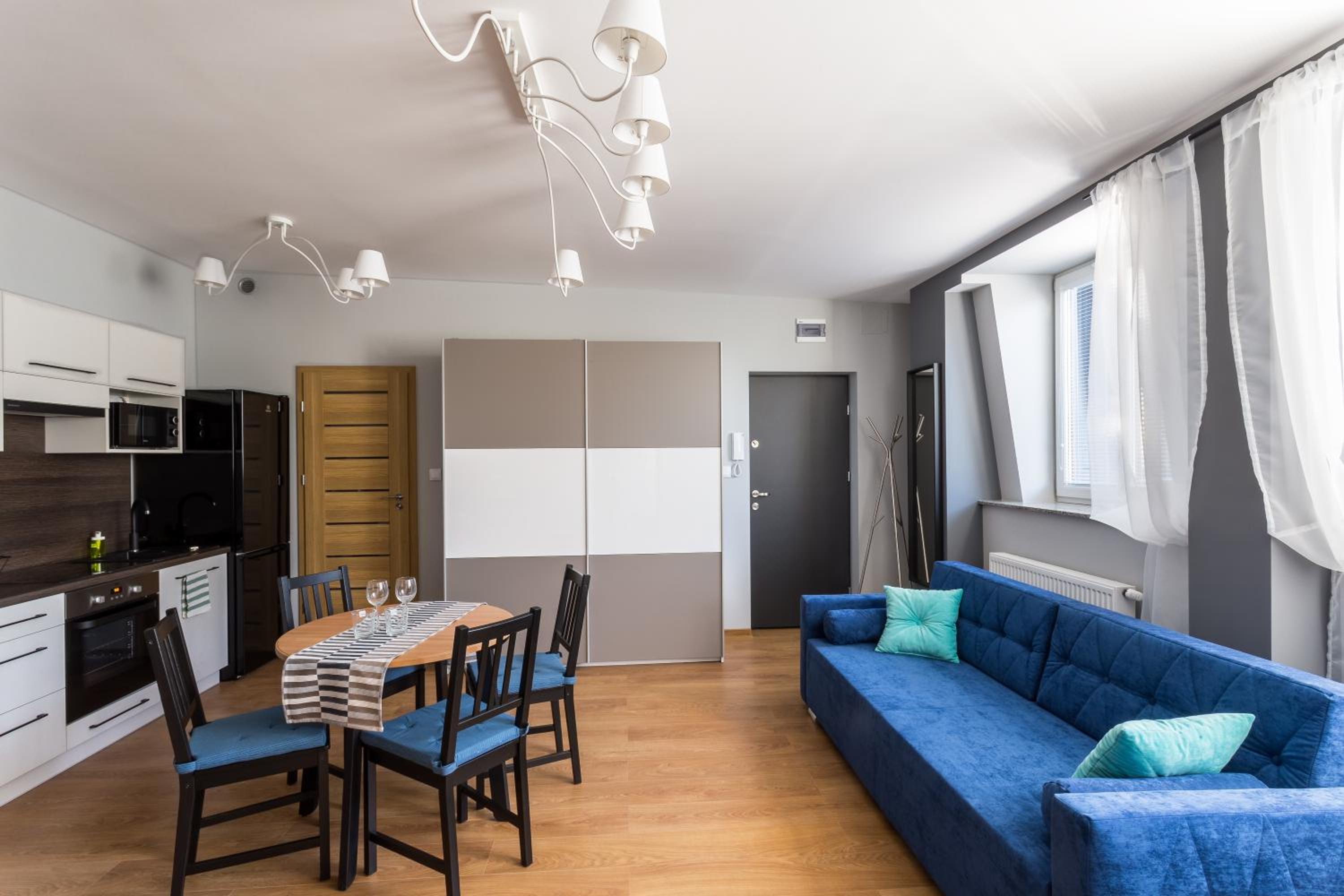 Penthouse Apartment - Photo 6