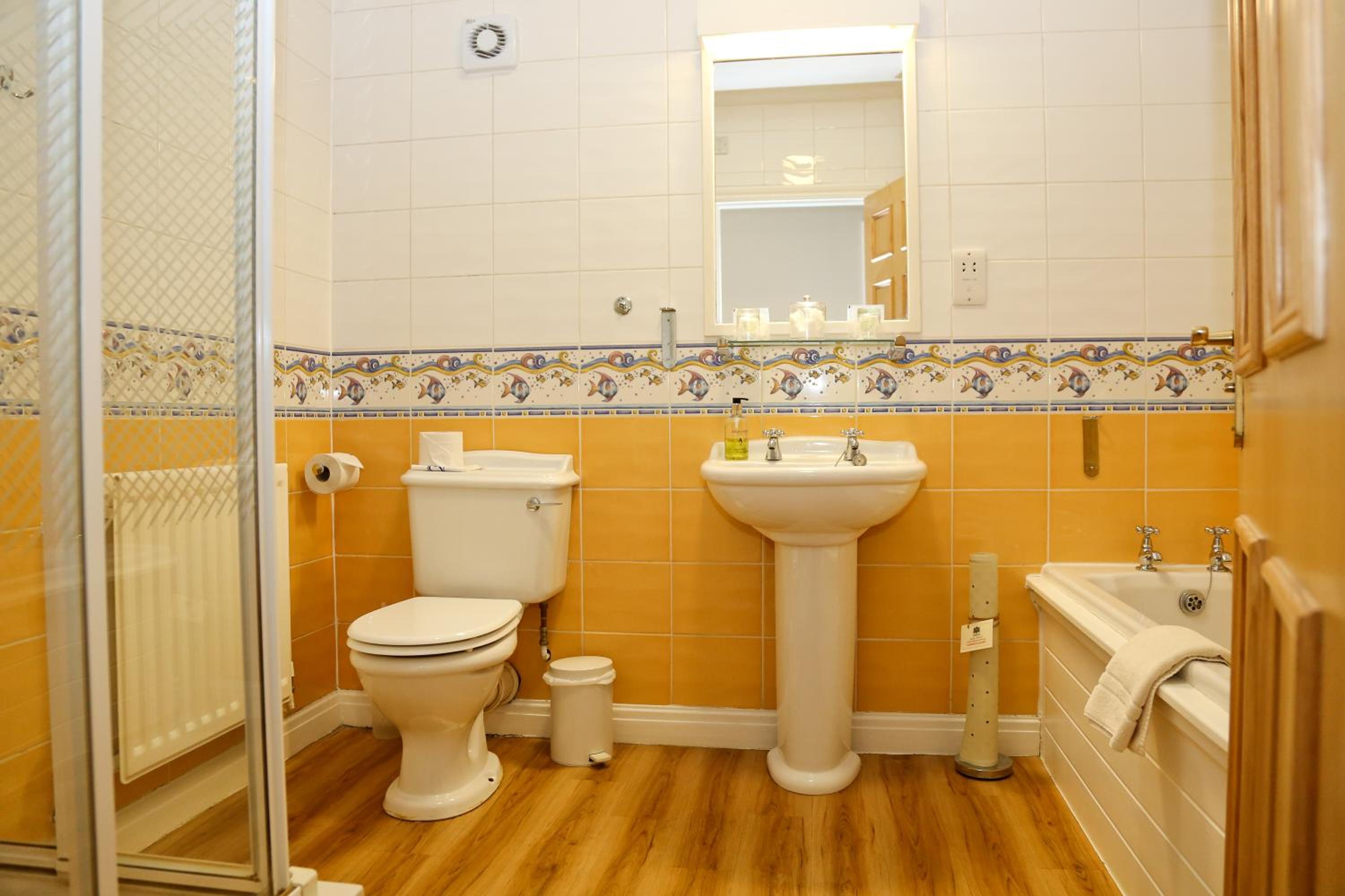 Large Double Room photo 3