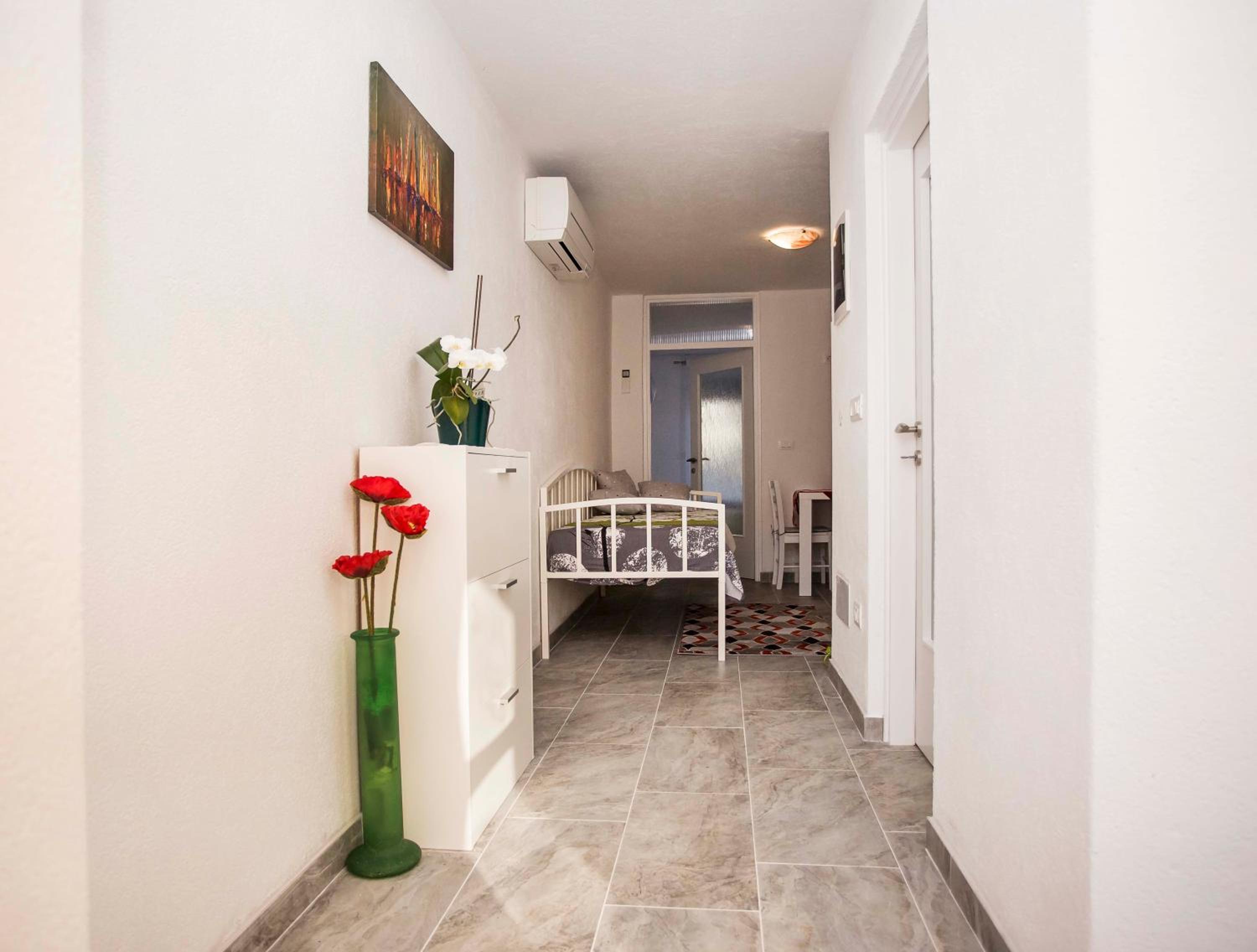 Apartment - Ground Floor - Photo 16