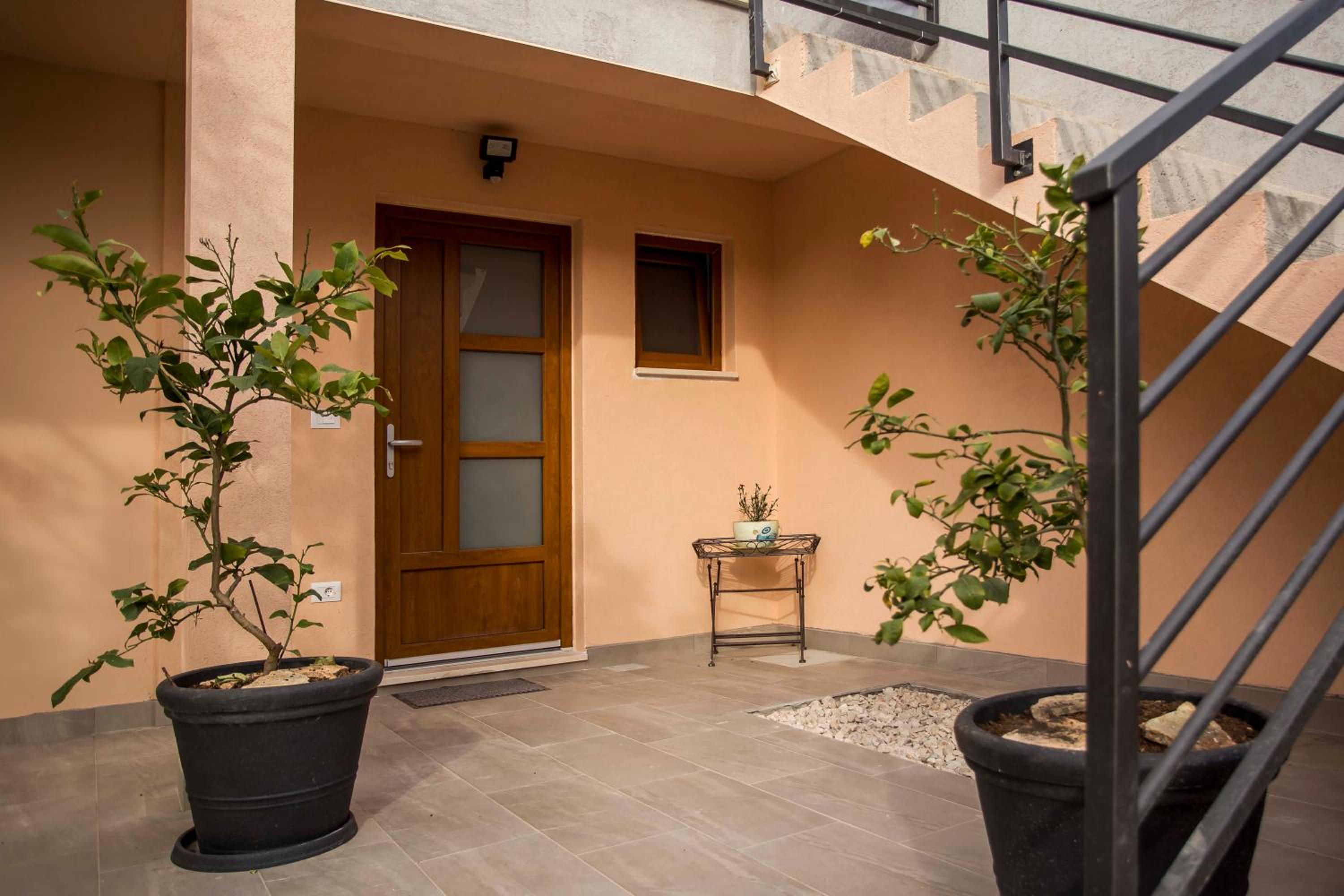 Apartment - Ground Floor - Photo 11
