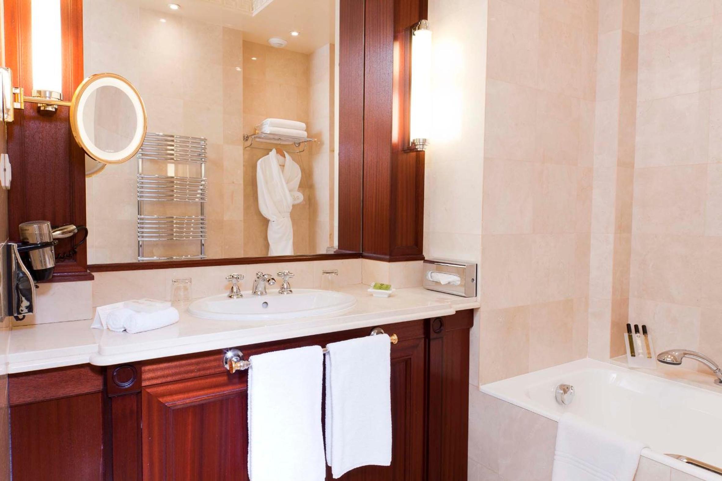 Executive Room photo 3