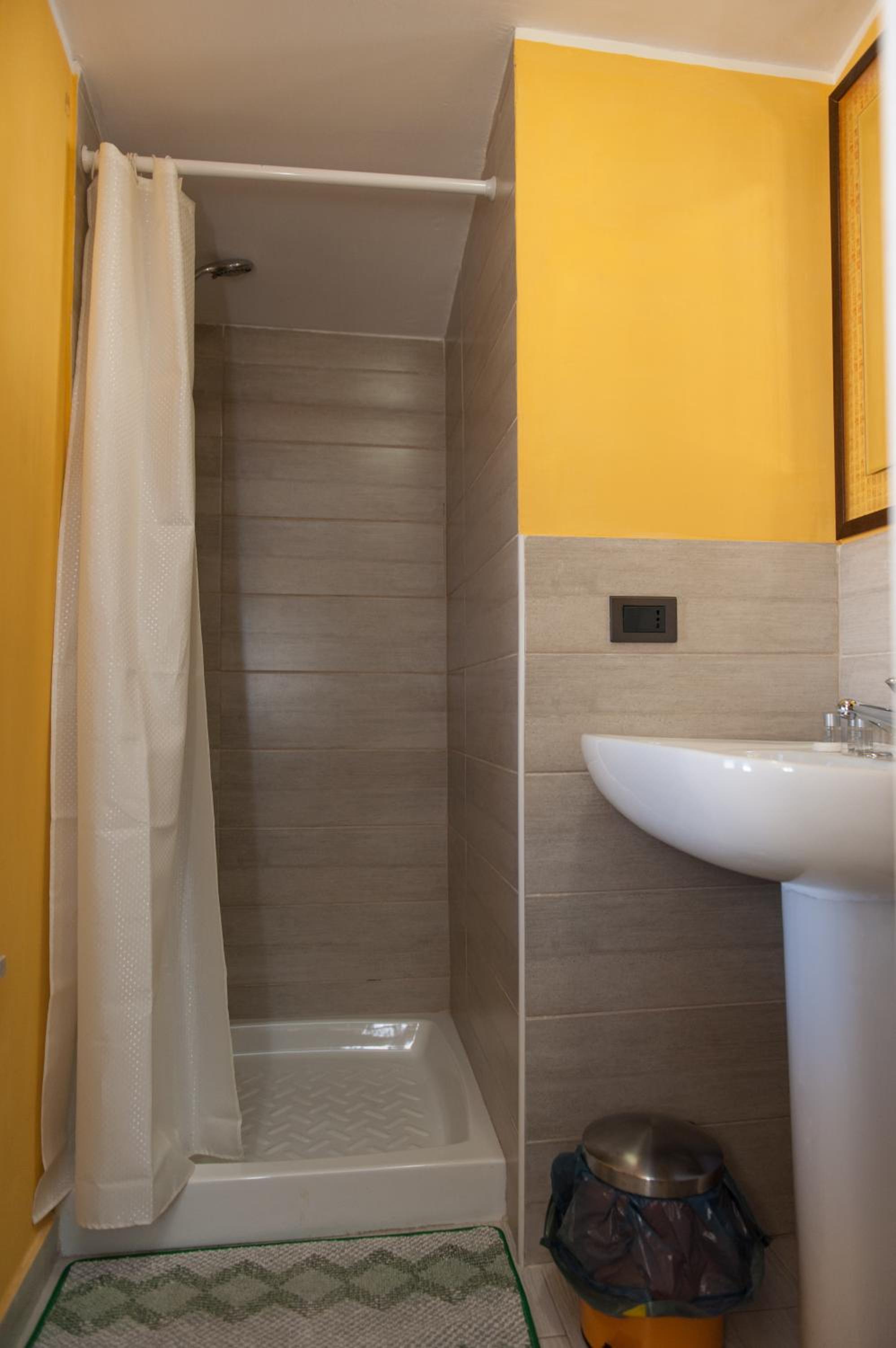 Triple Room - Photo 2