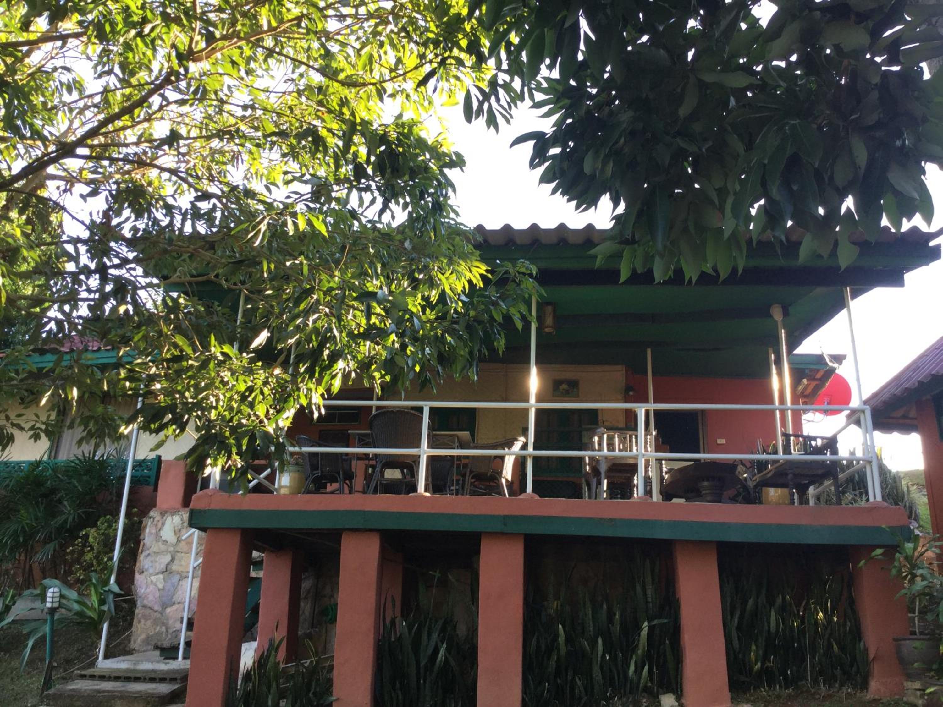 Family Room with Balcony photo 2