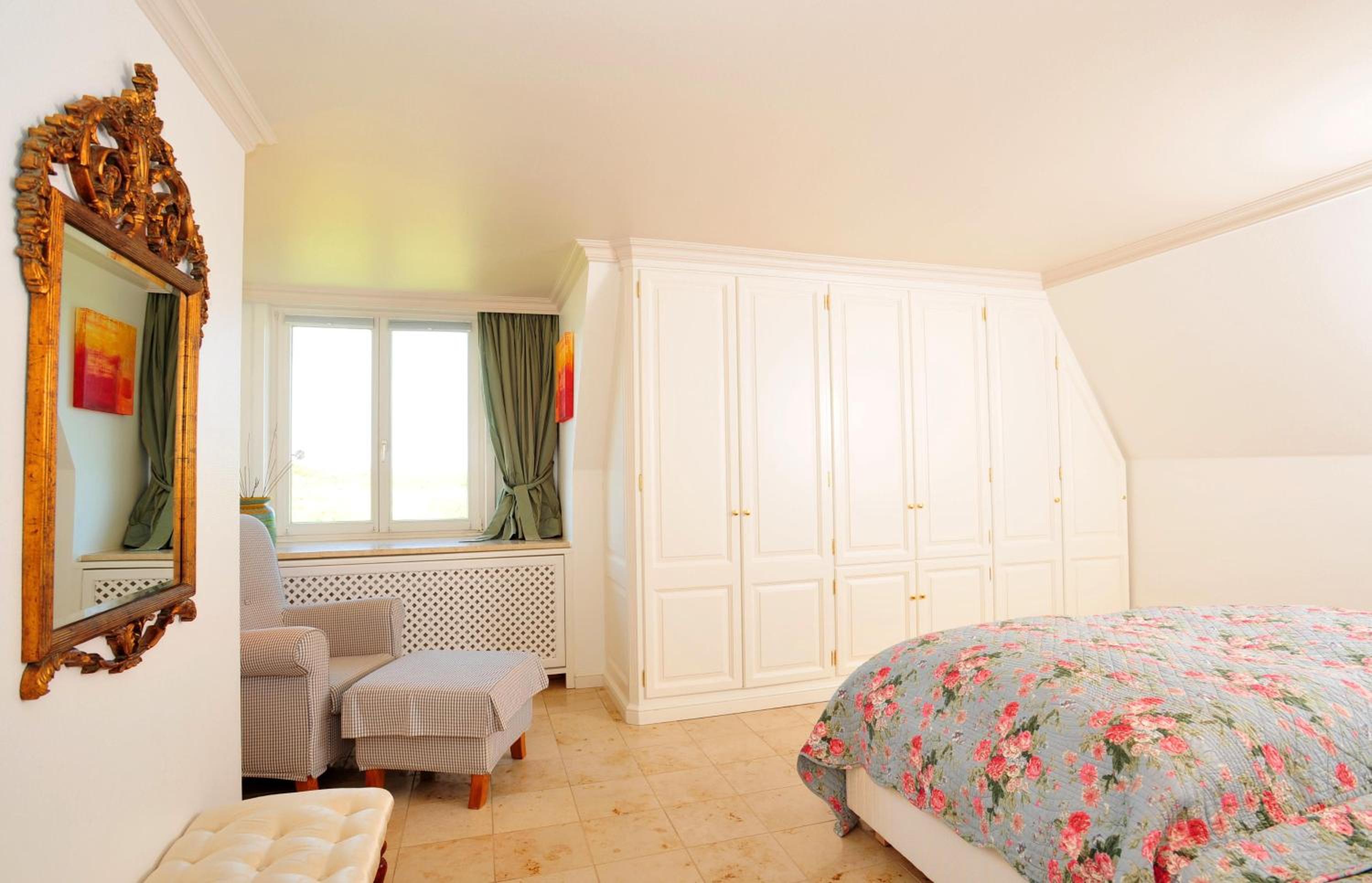 Two-Bedroom Apartment with Sea View photo 1