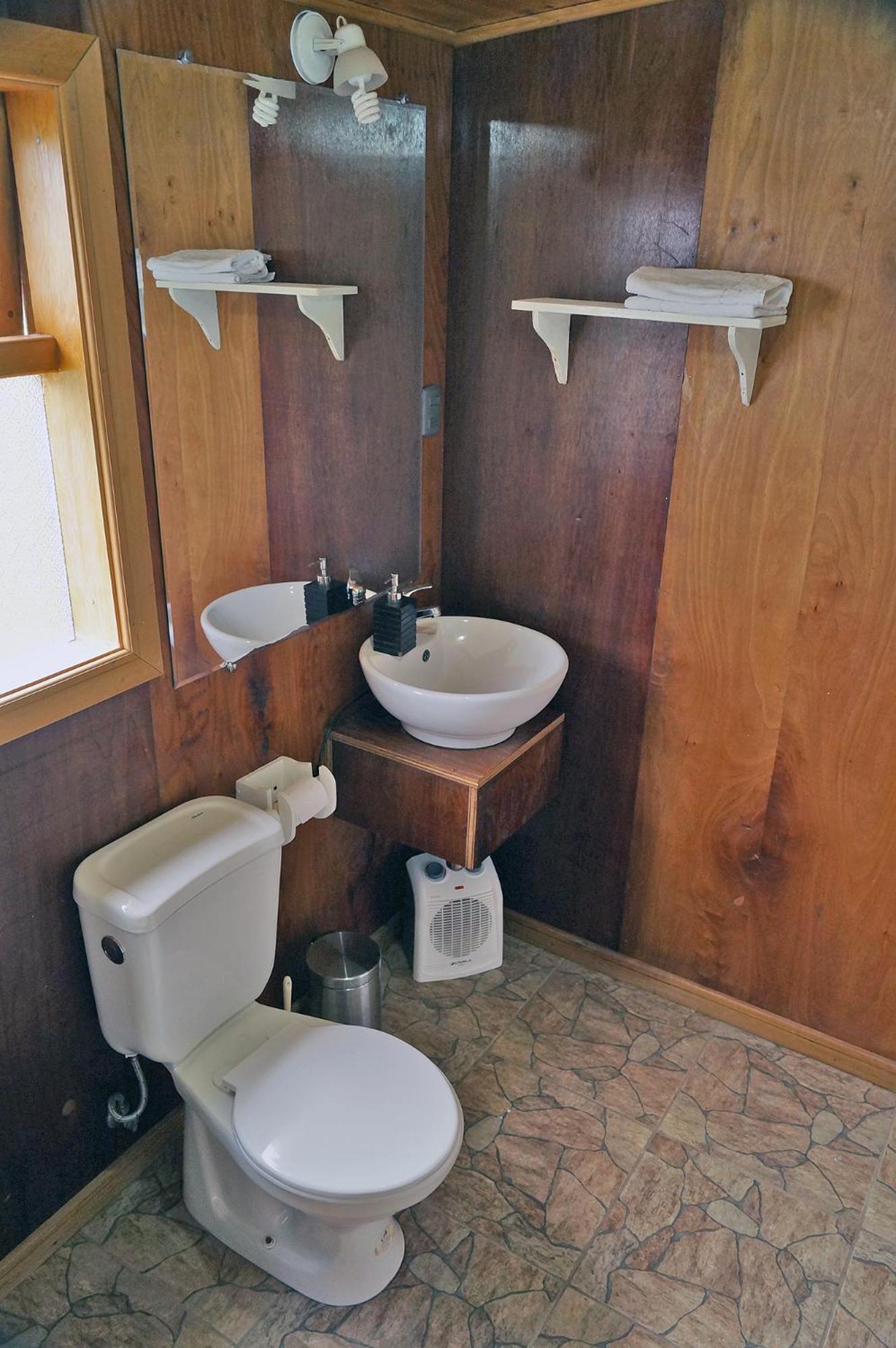 Queen Room with Spa Bath photo 3