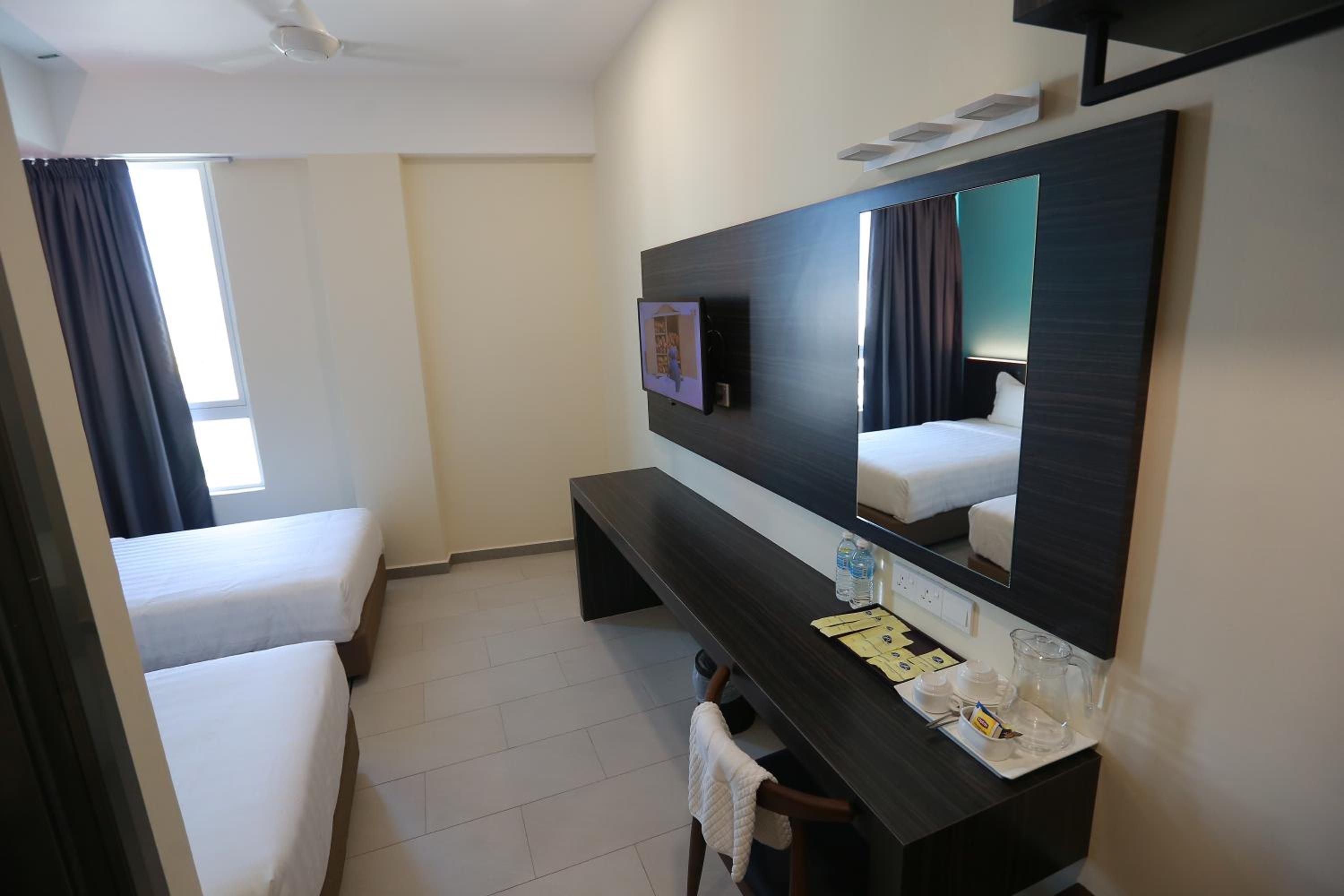 Deluxe Twin Room - Photo 4