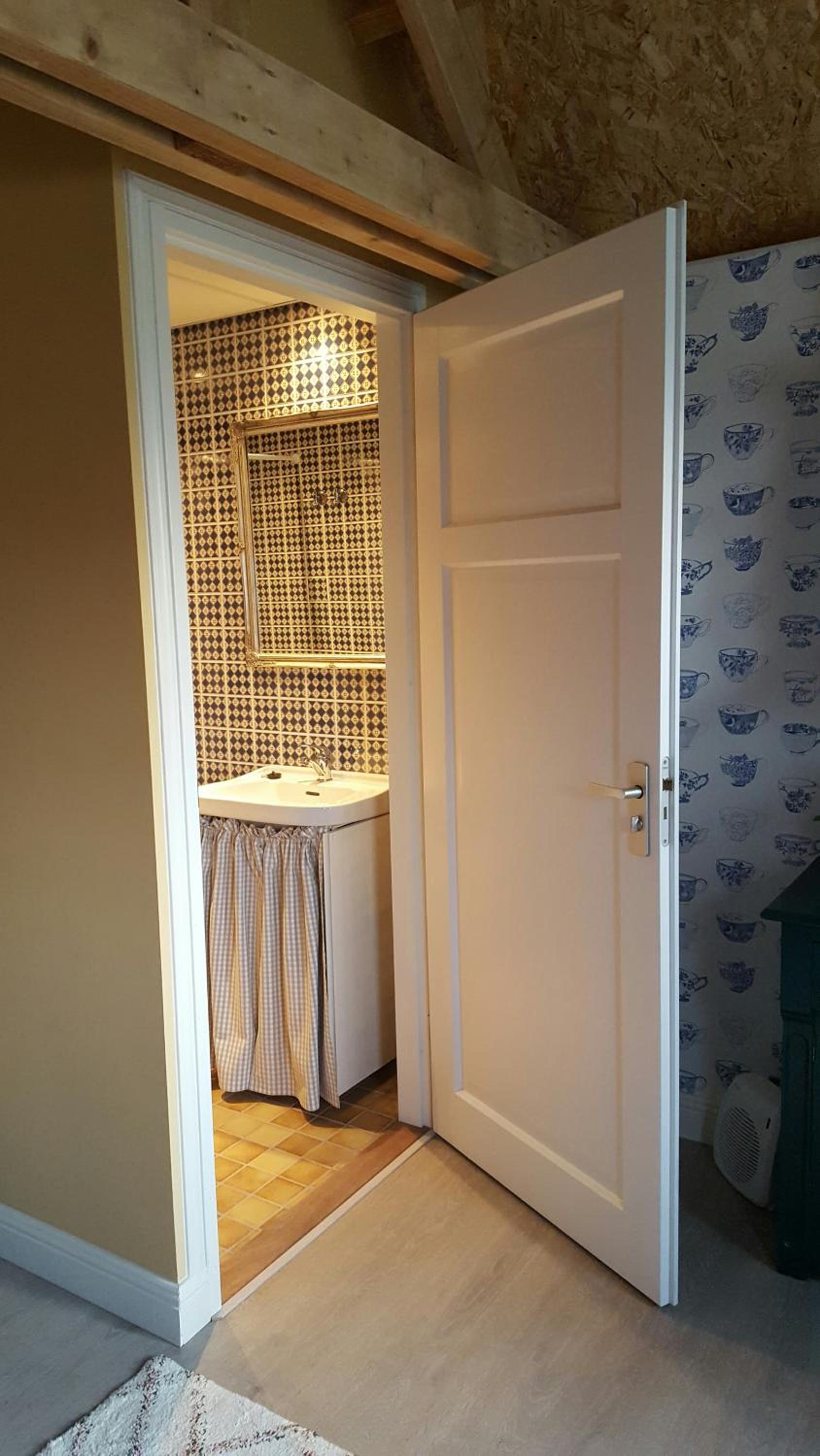 King Room with Garden View - Photo 7