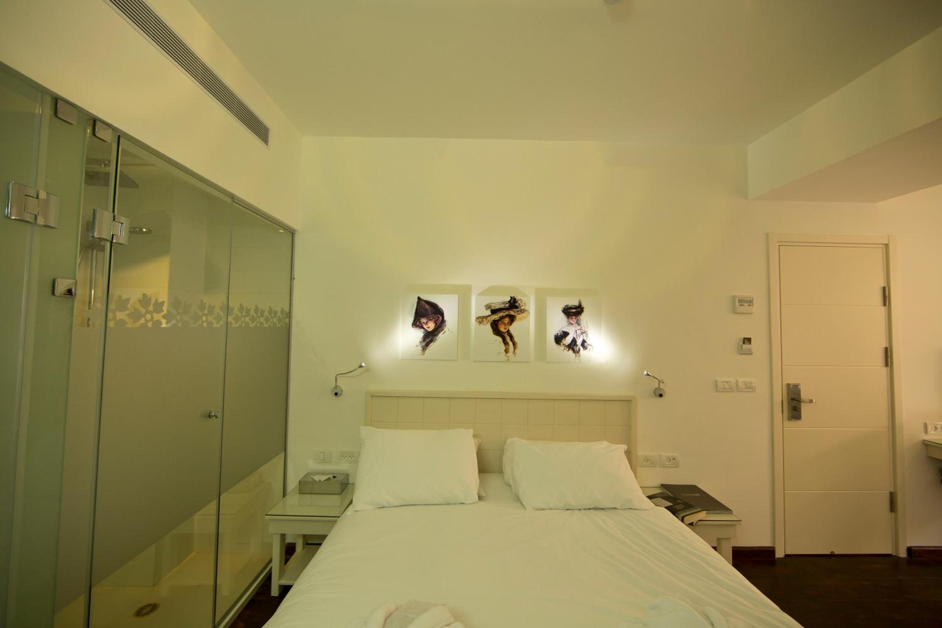 Superior Room - Photo 11