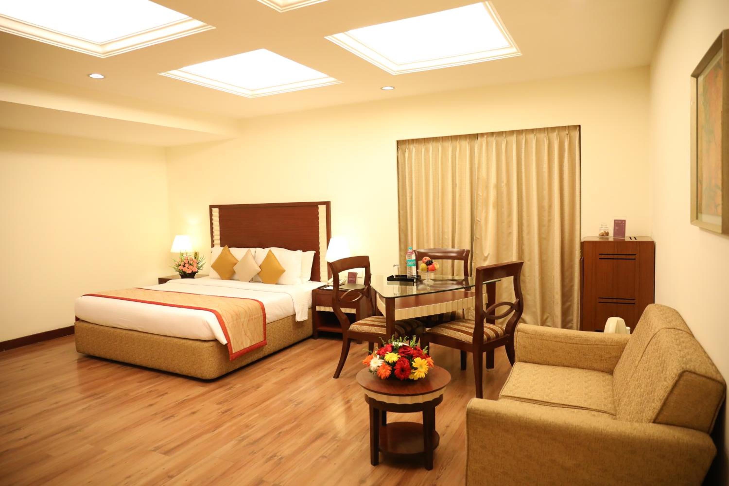 Executive Suite photo 2