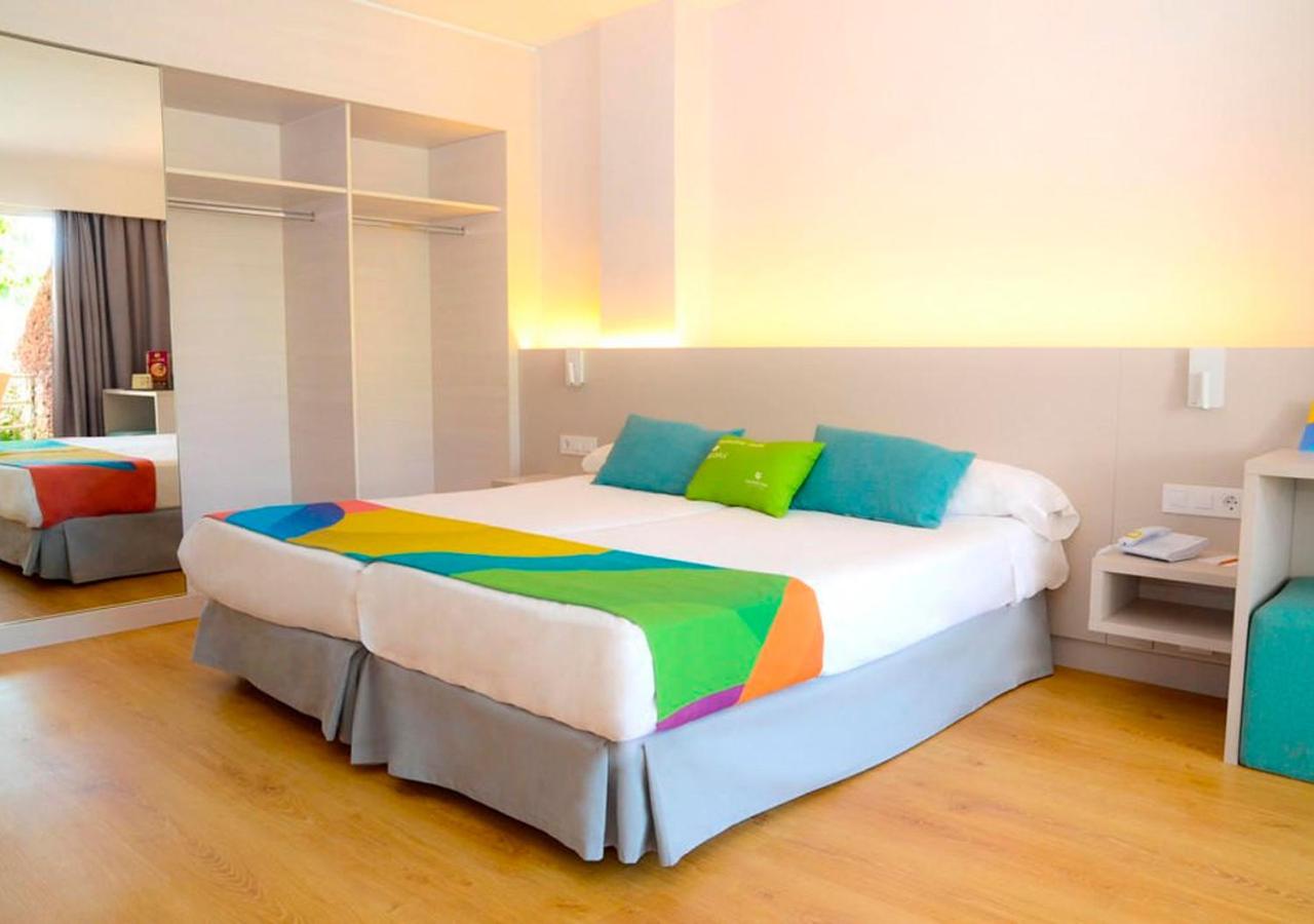 Premium Family Room - 2 Bedrooms (2 Adults + 1 Child)   - Photo 2