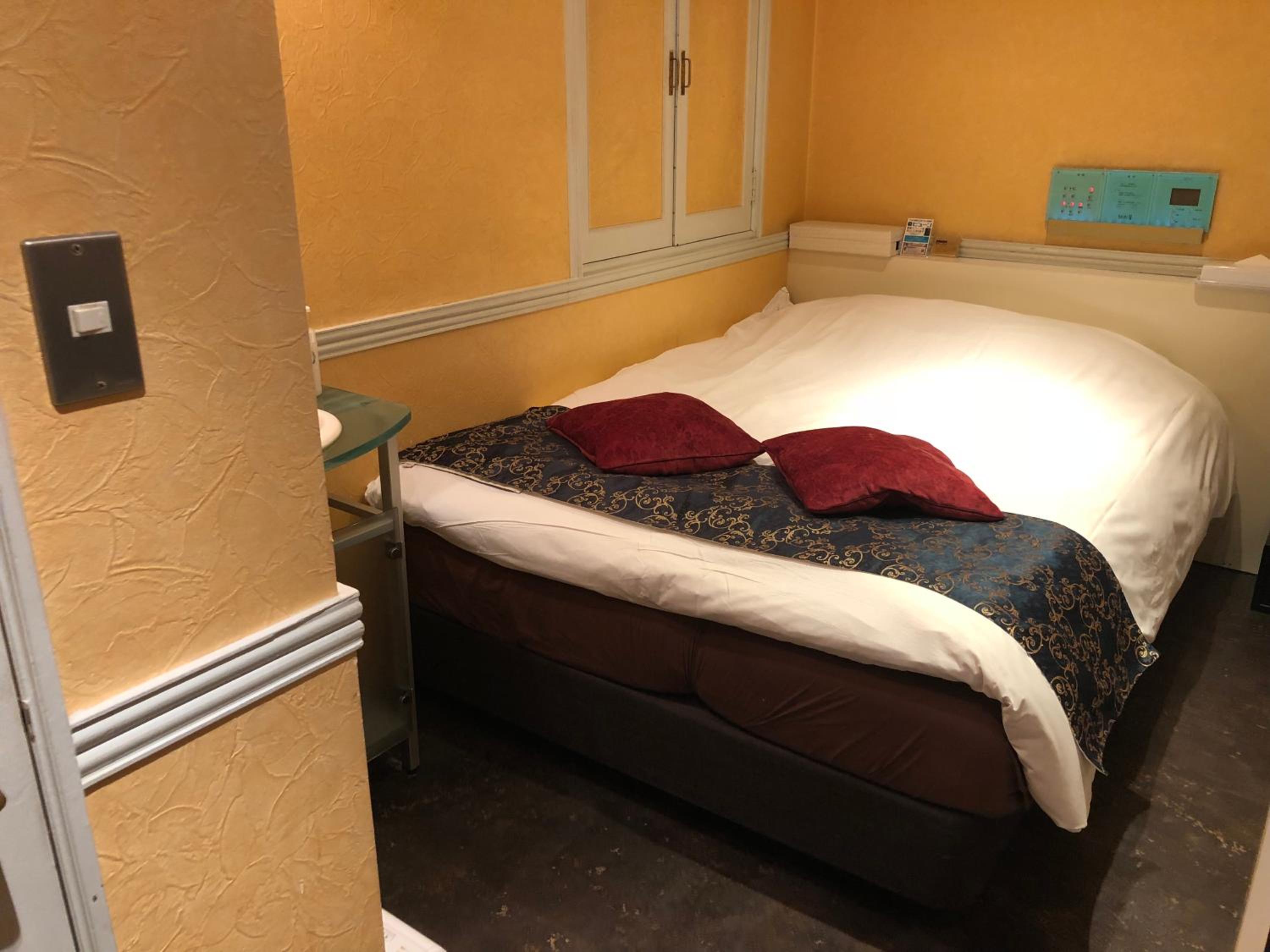 Economy Double Room photo 1