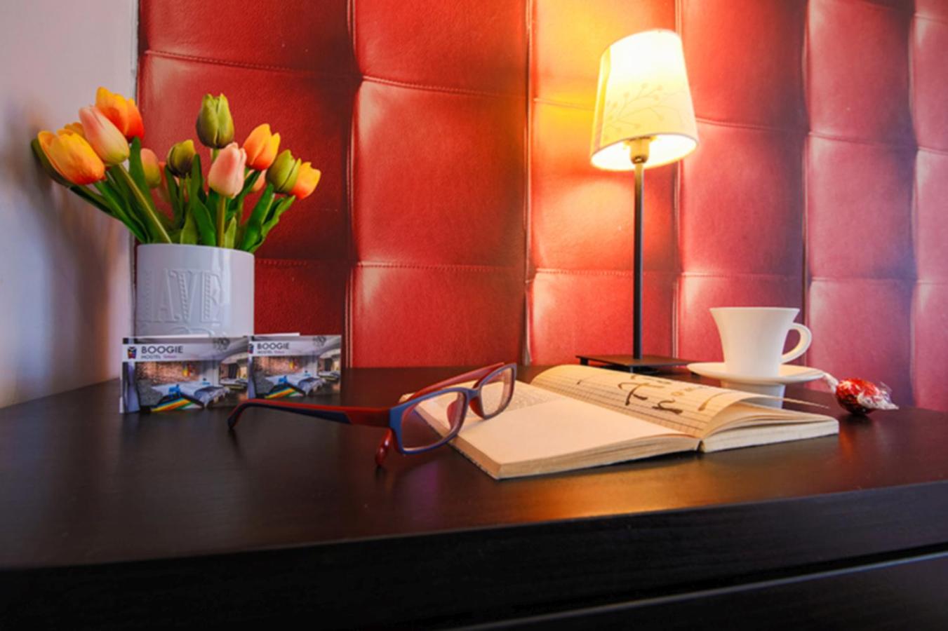 Double Room with Private Bathroom - Photo 37