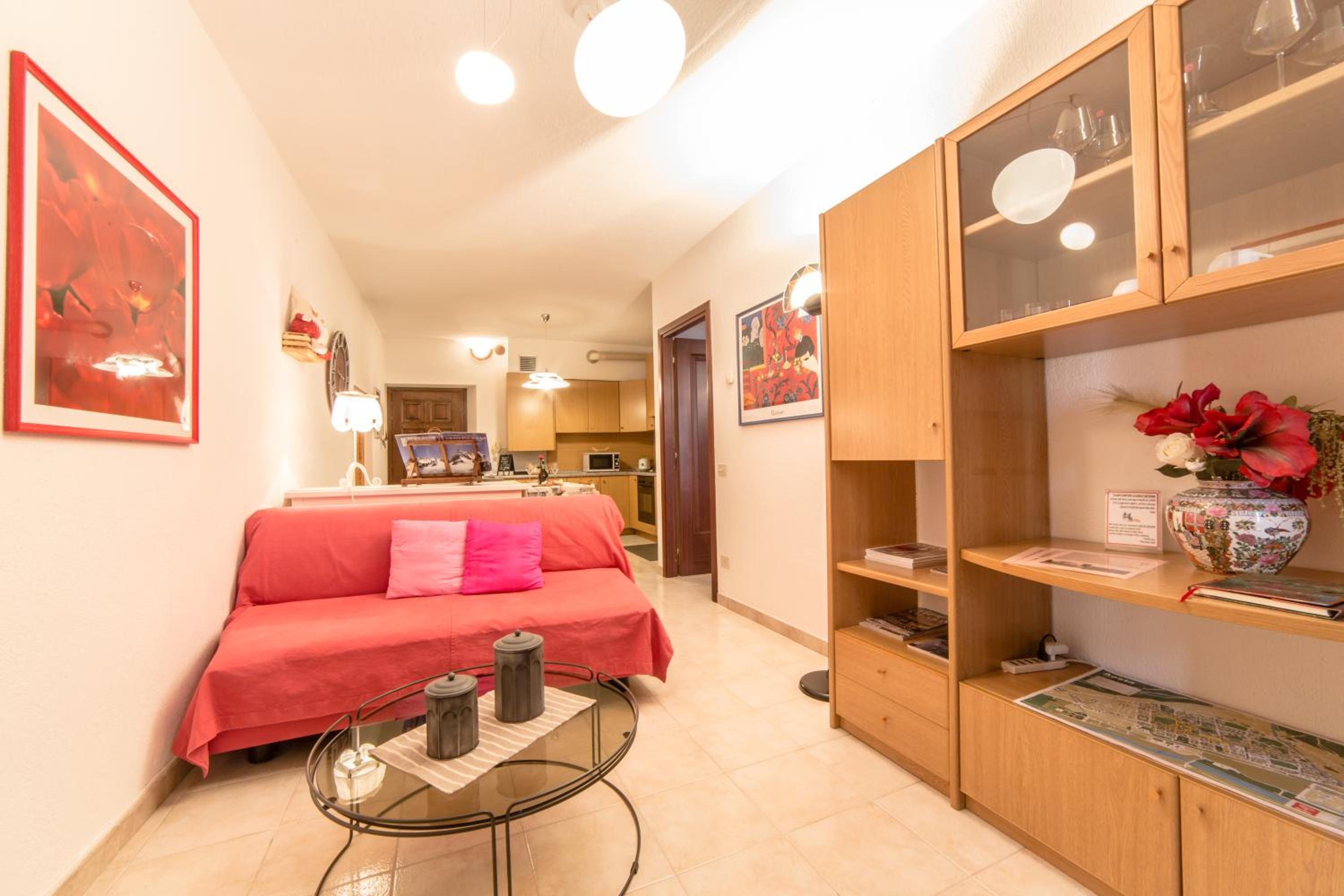 Apartment with Balcony photo 3