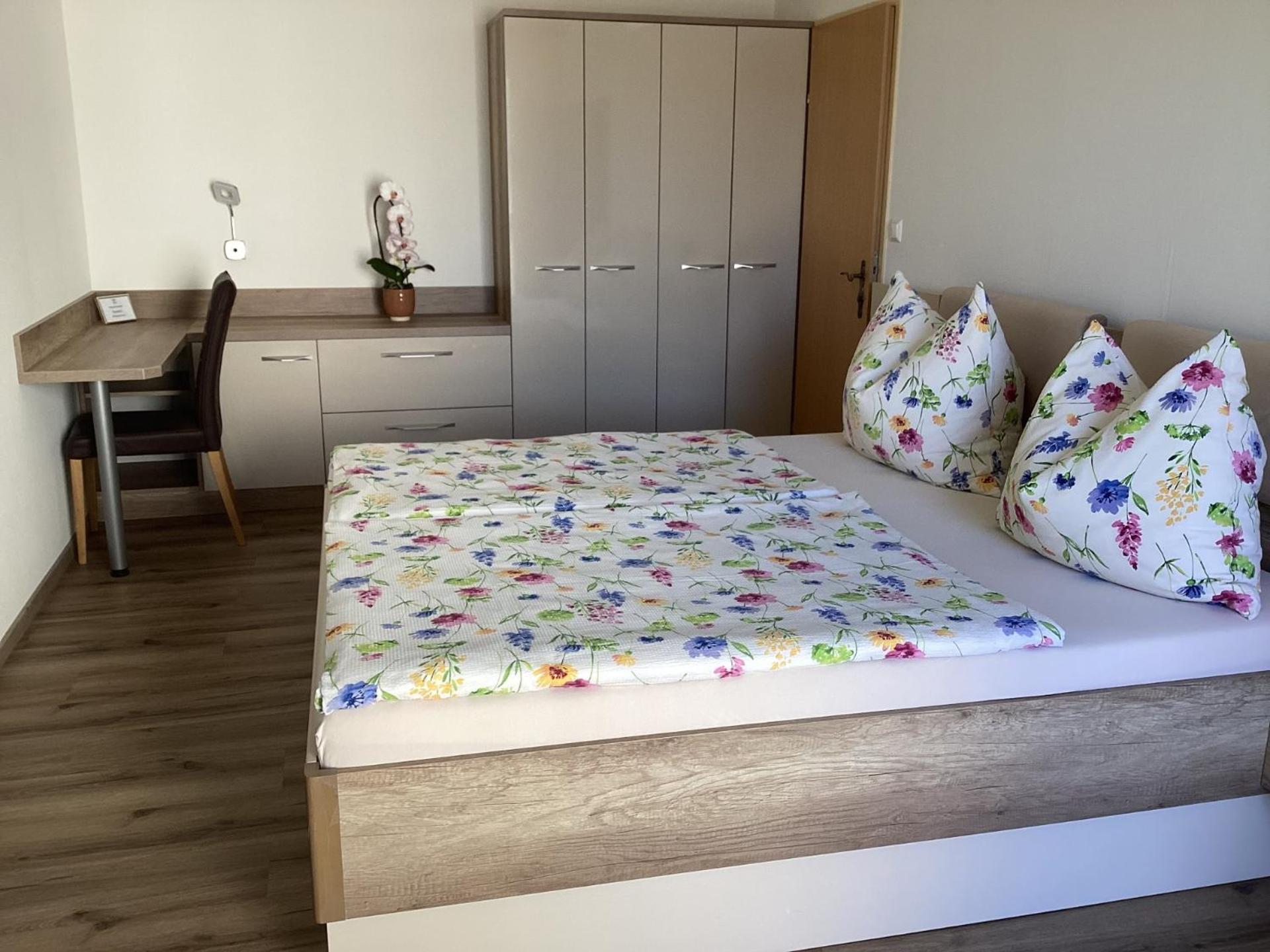 Large Double Room