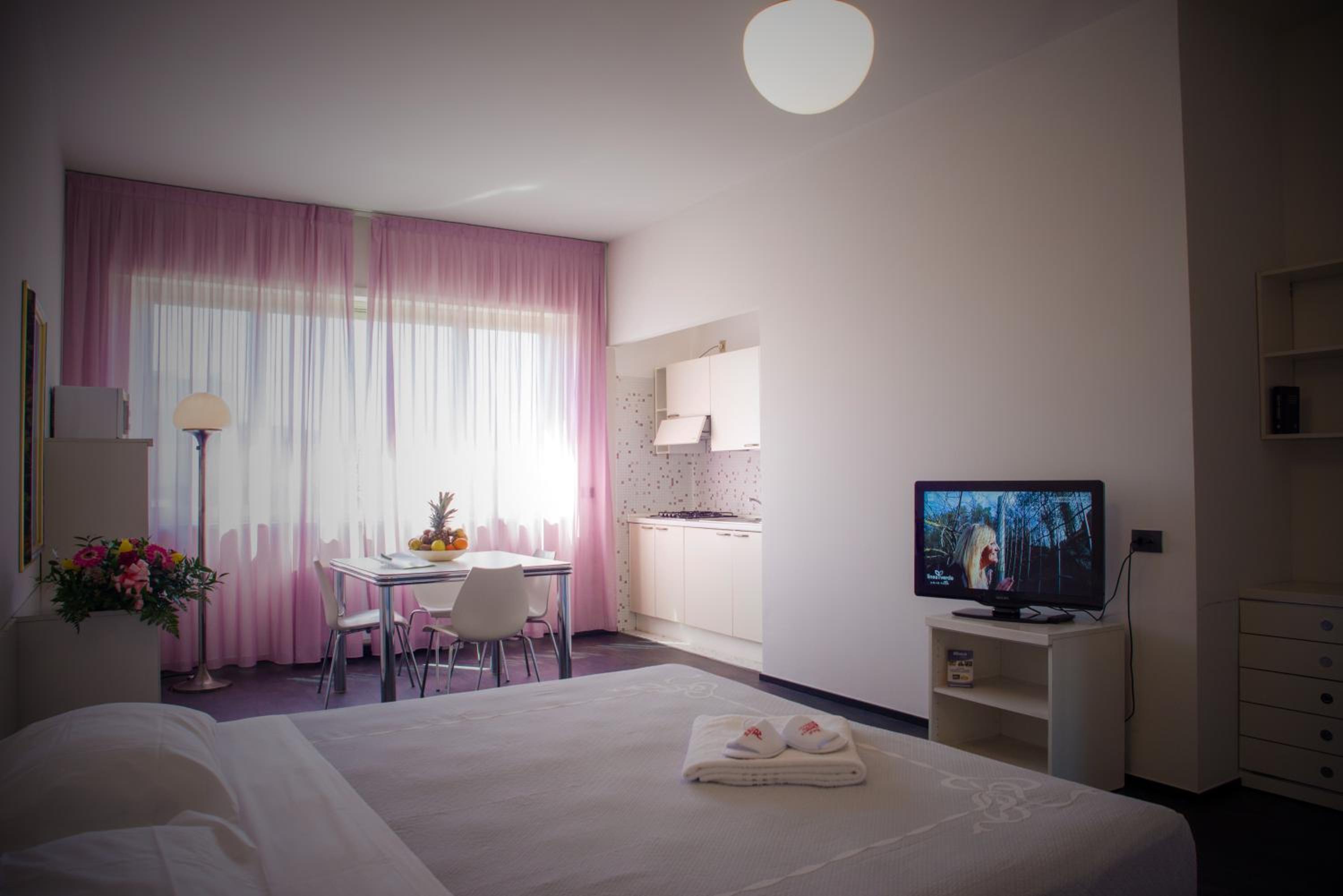 Double or Twin Room - Photo 1