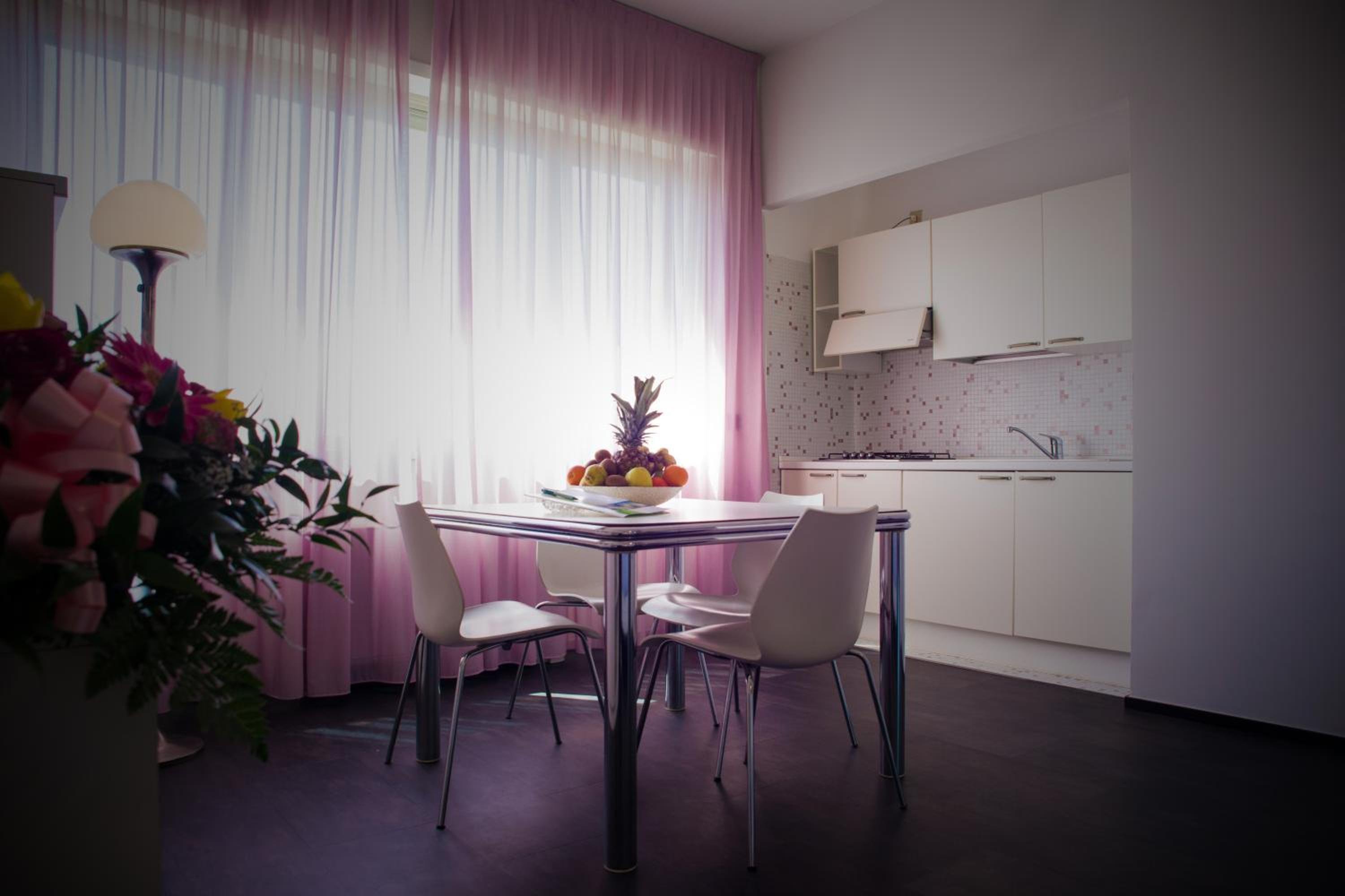 Double or Twin Room - Photo 7