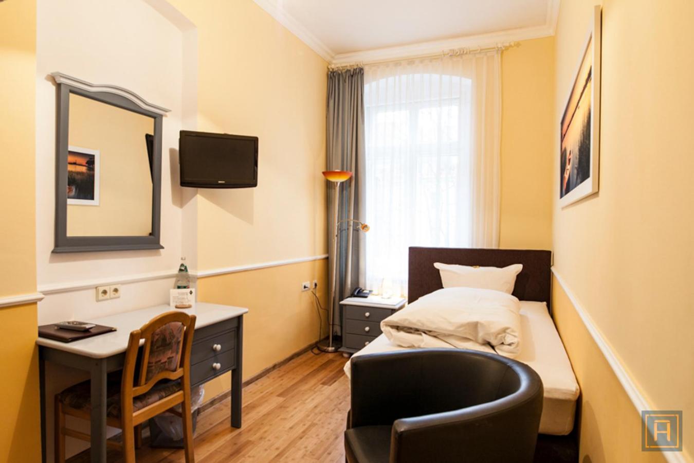 Standard Single Room photo 3