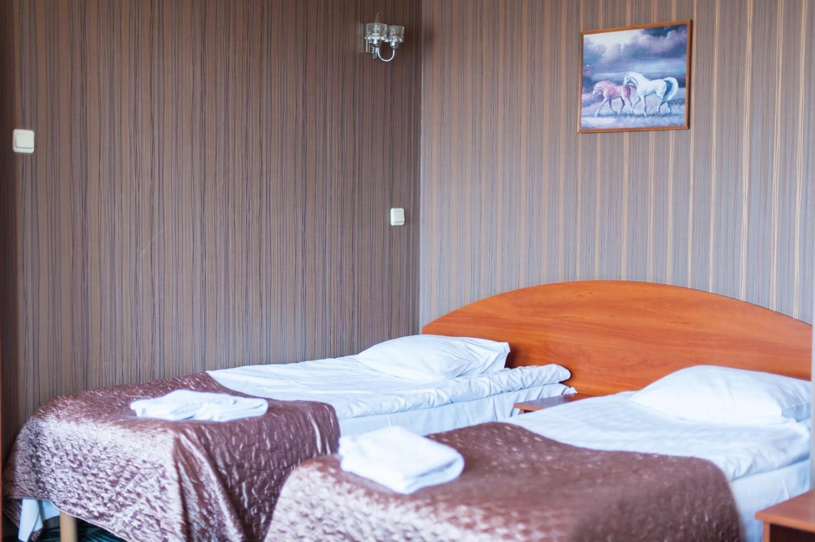 Single Room with Private Bathroom photo 2