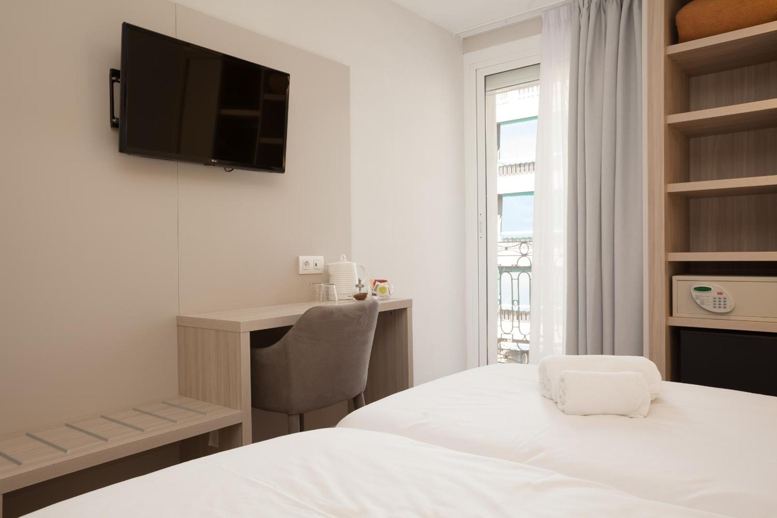 Superior Twin Room photo 2