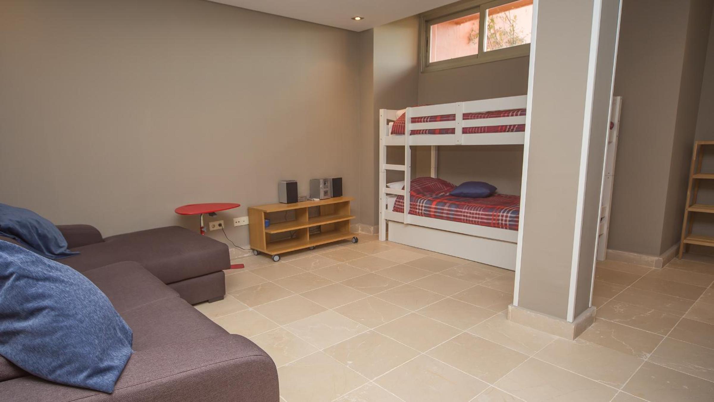 Casa de cuatro habitaciones