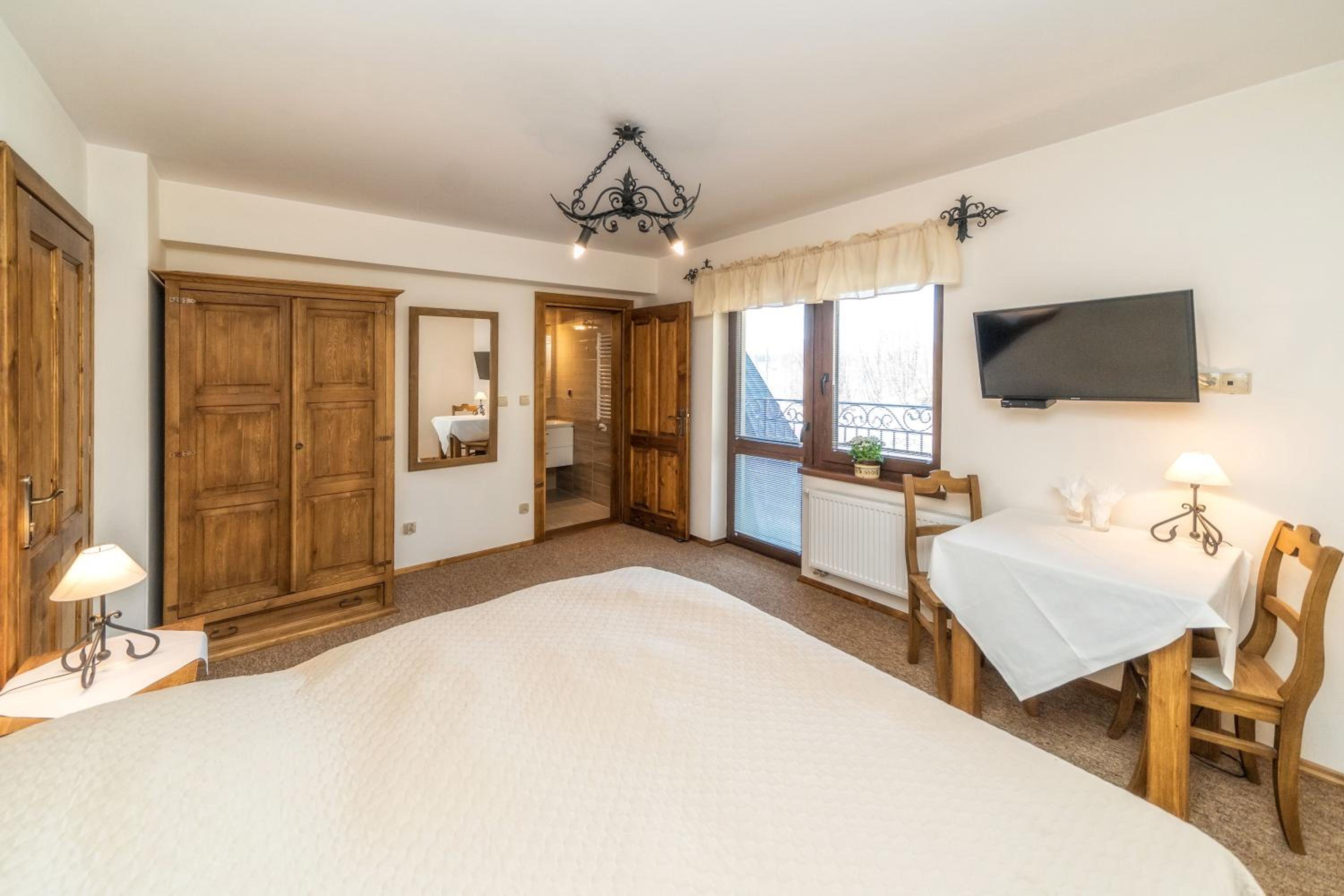 Classic Double Room with Balcony photo 1