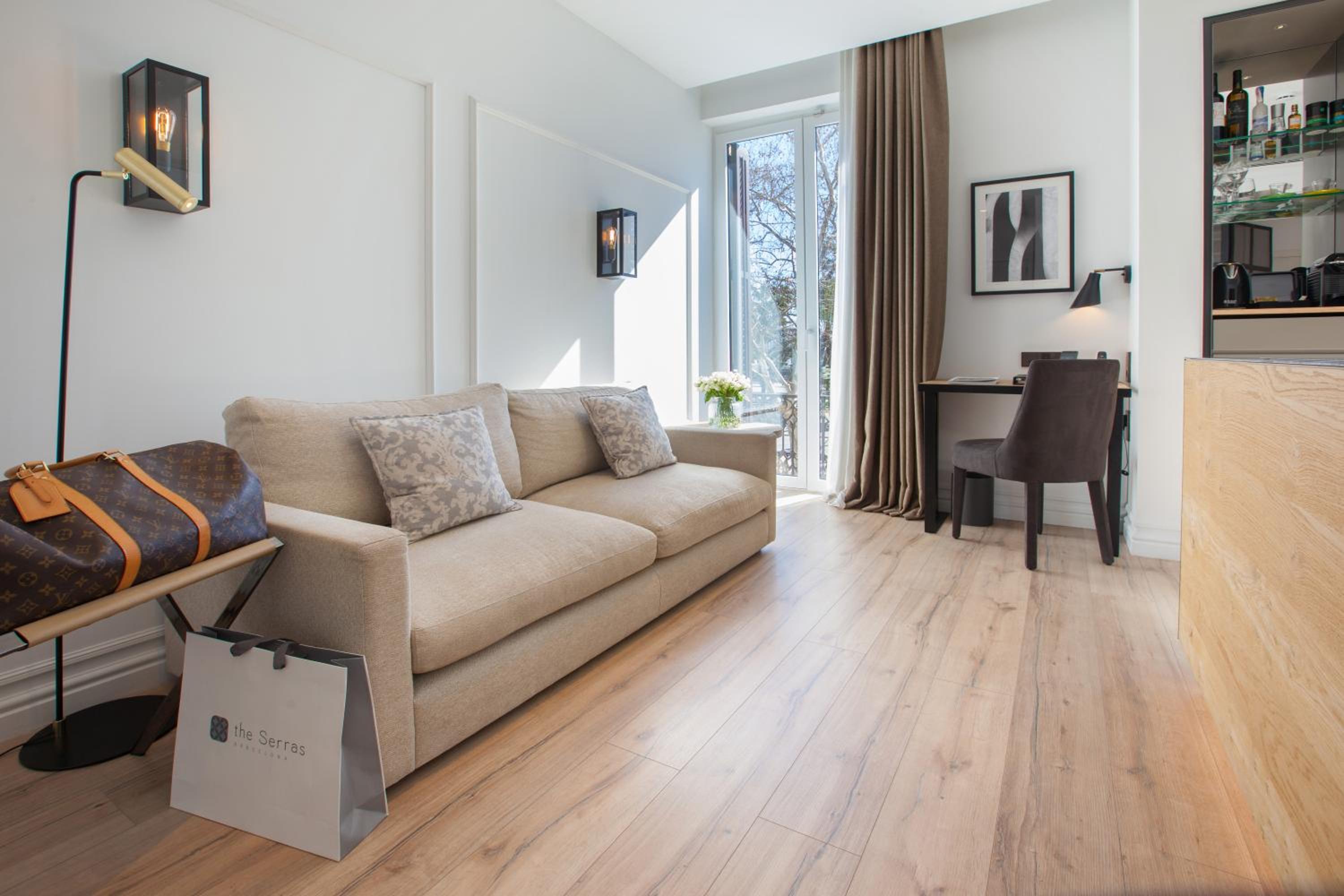 Suite Junior con Balcón