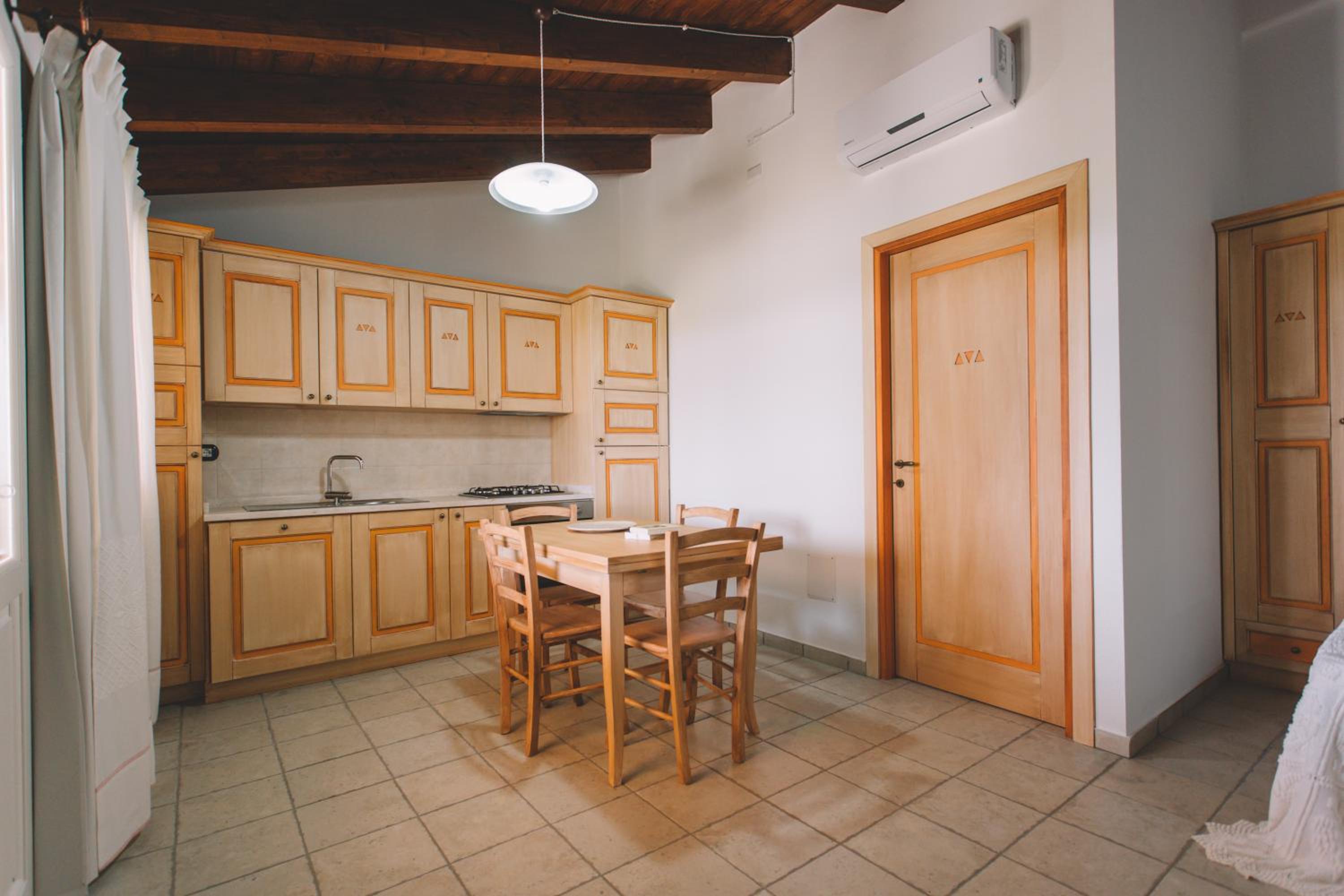 Studio Apartment photo 3