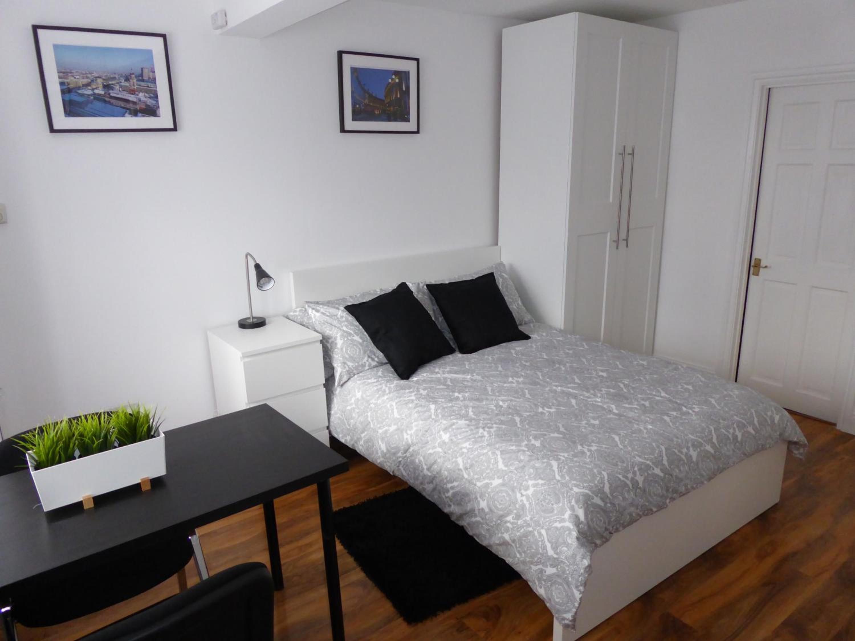 Apartment photo 1
