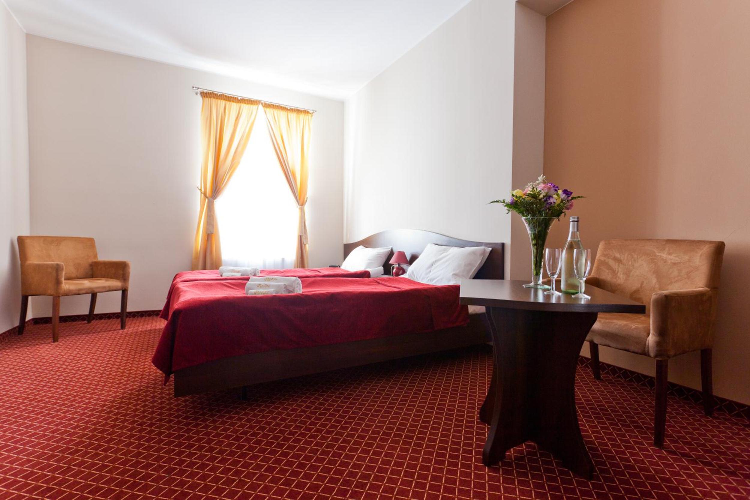 Premium Double or Twin Room - Photo 6