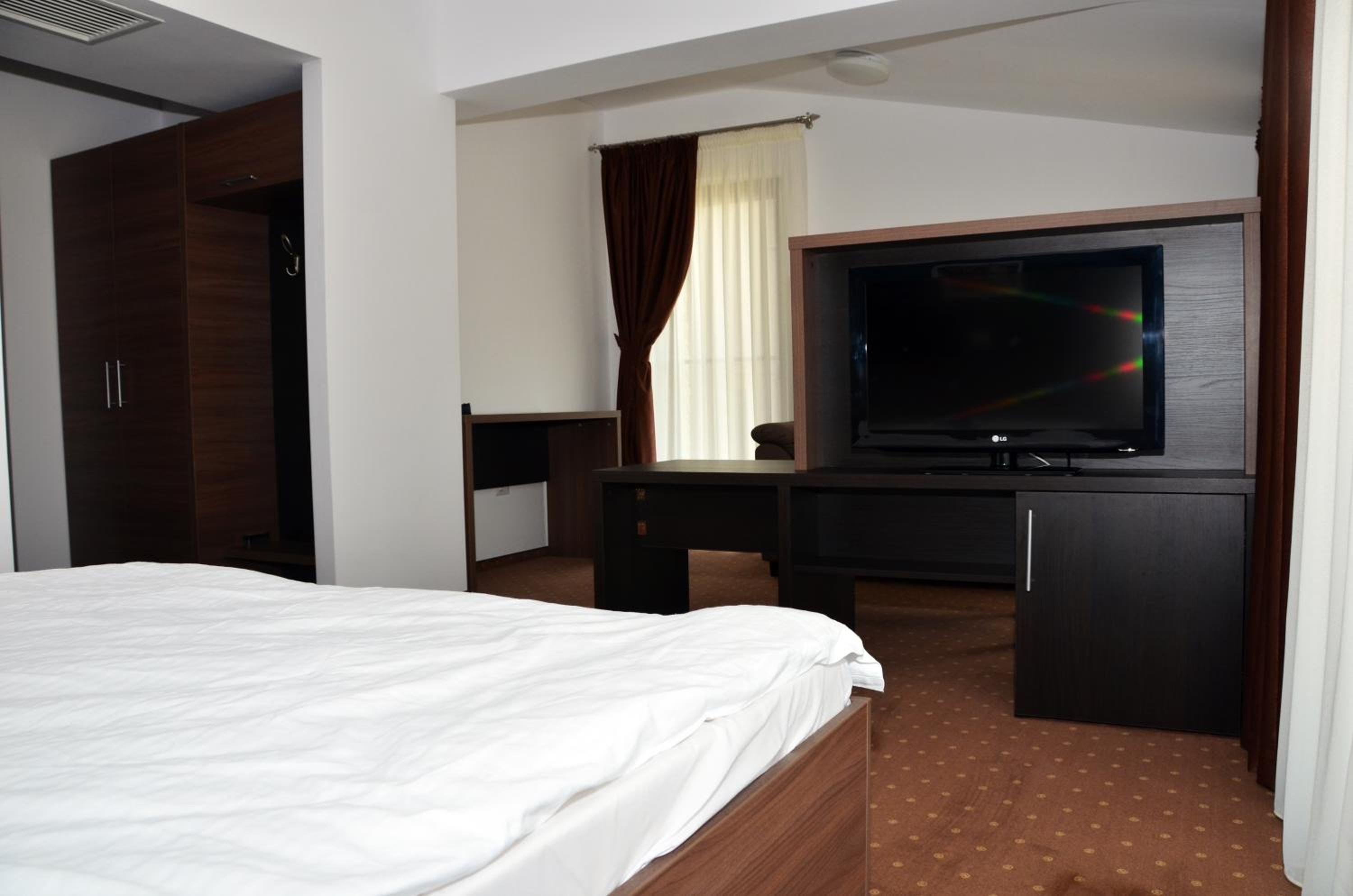 One-Bedroom Suite photo 1
