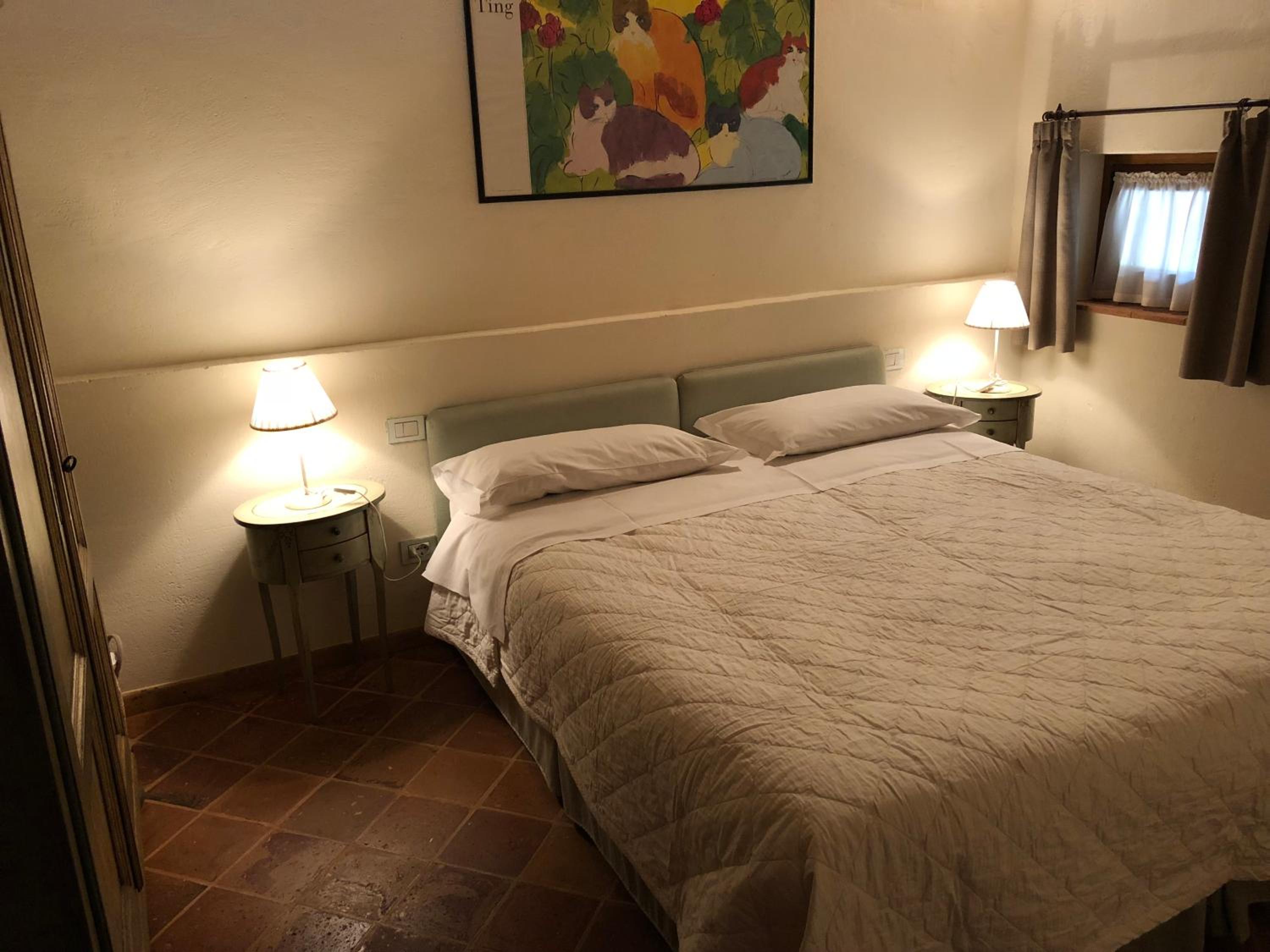 Four-Bedroom House - Photo 18