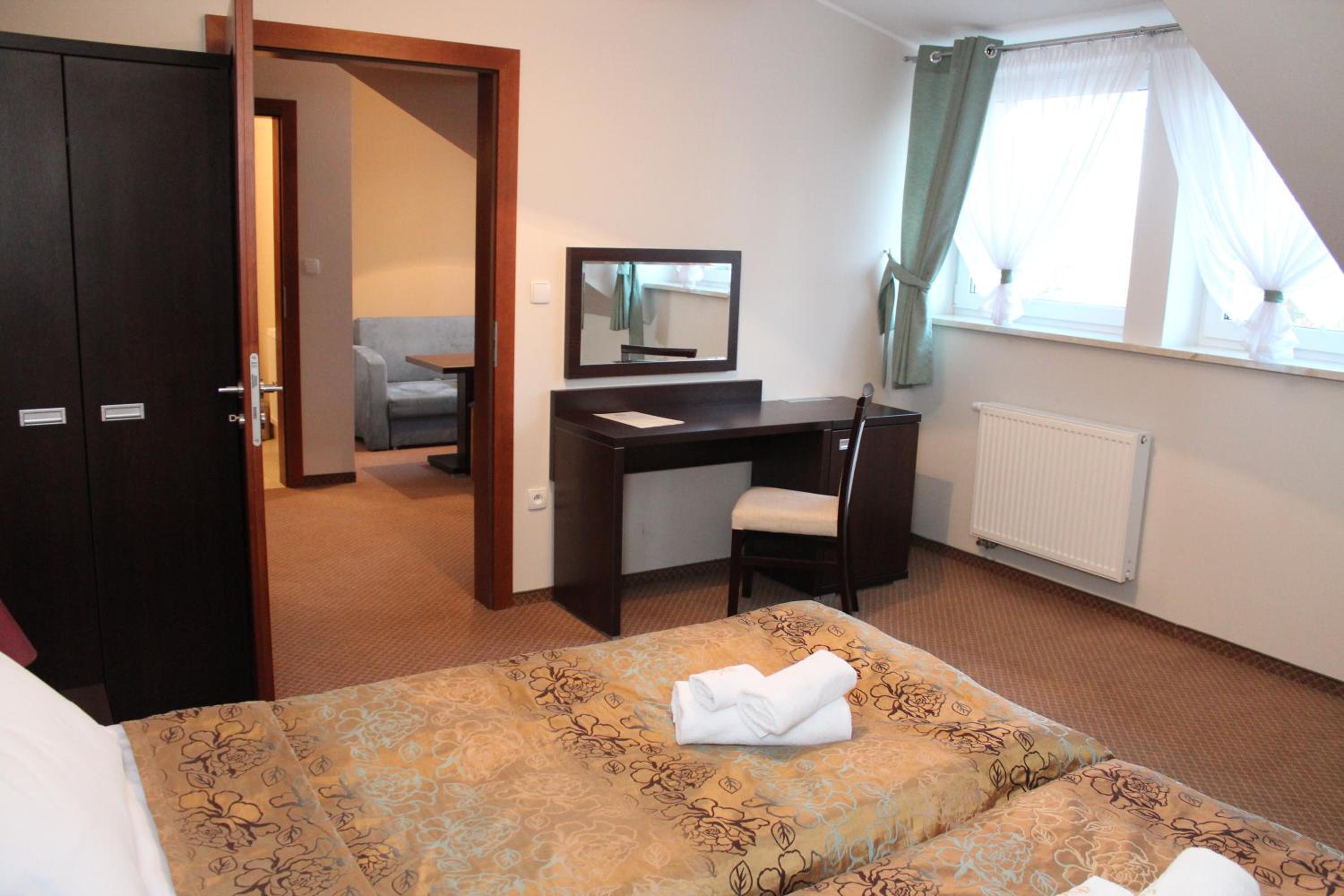 Standard Double or Twin Room - Photo 1