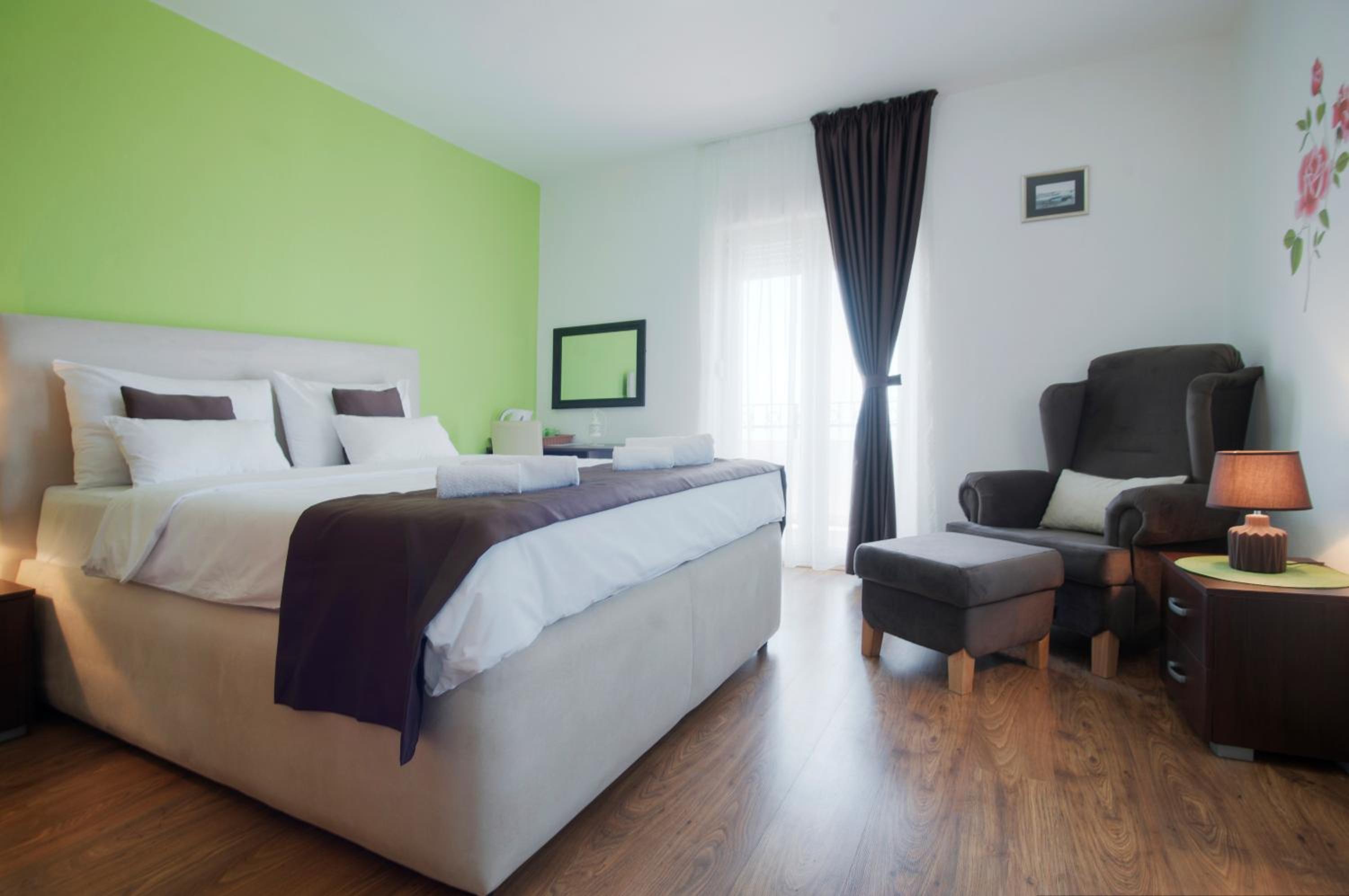 Double Room with Sea View - Photo 18
