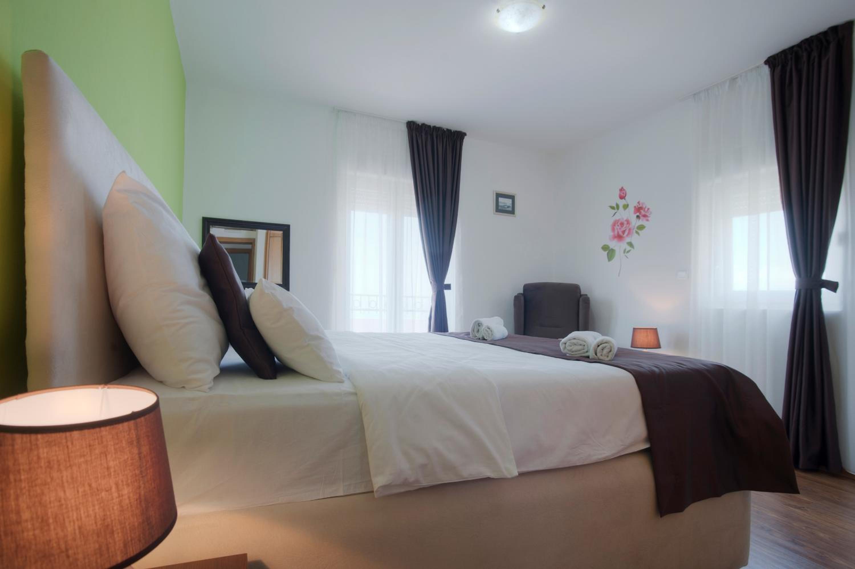 Double Room with Sea View - Photo 19