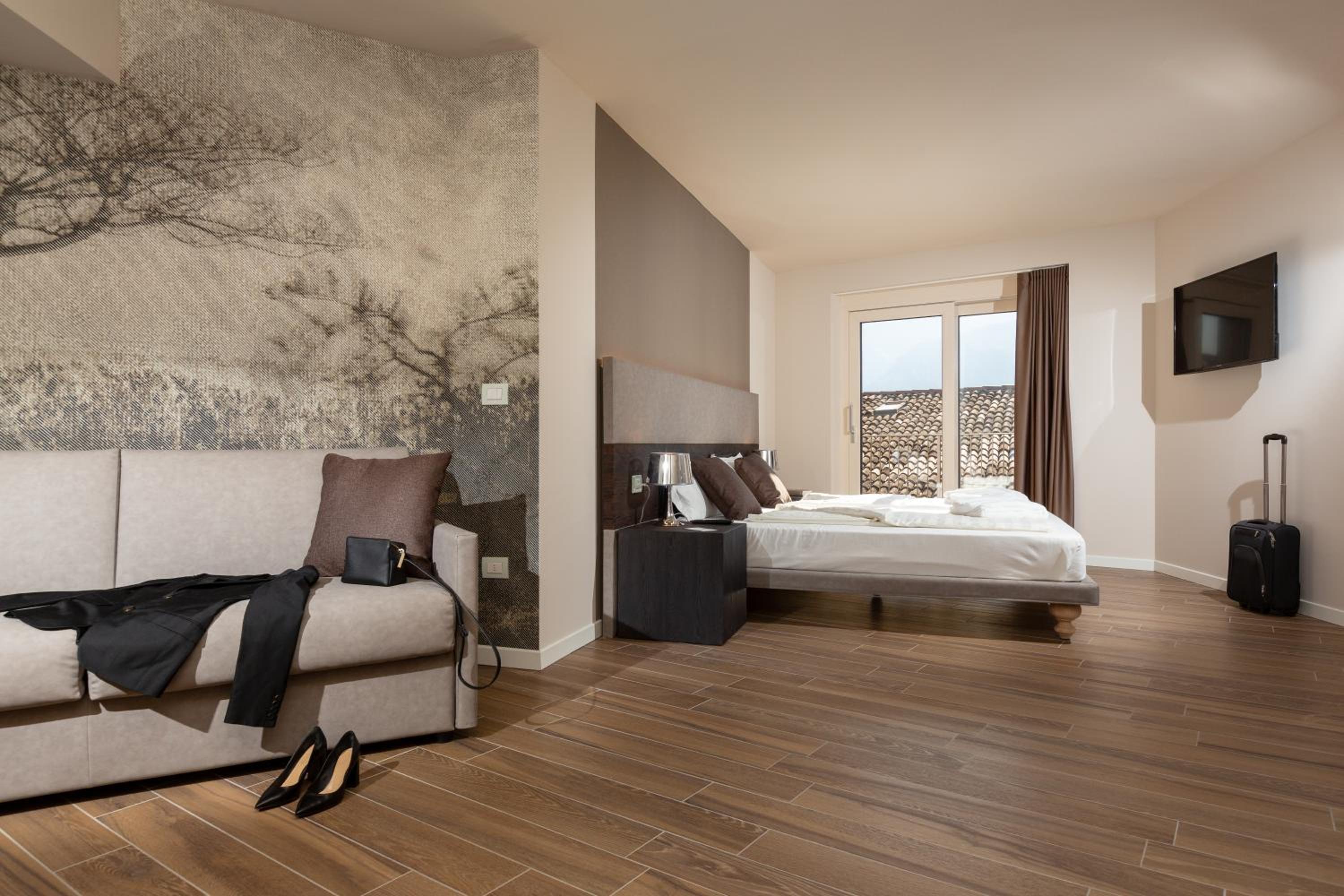 Junior Suite with Balcony (3 Adults)