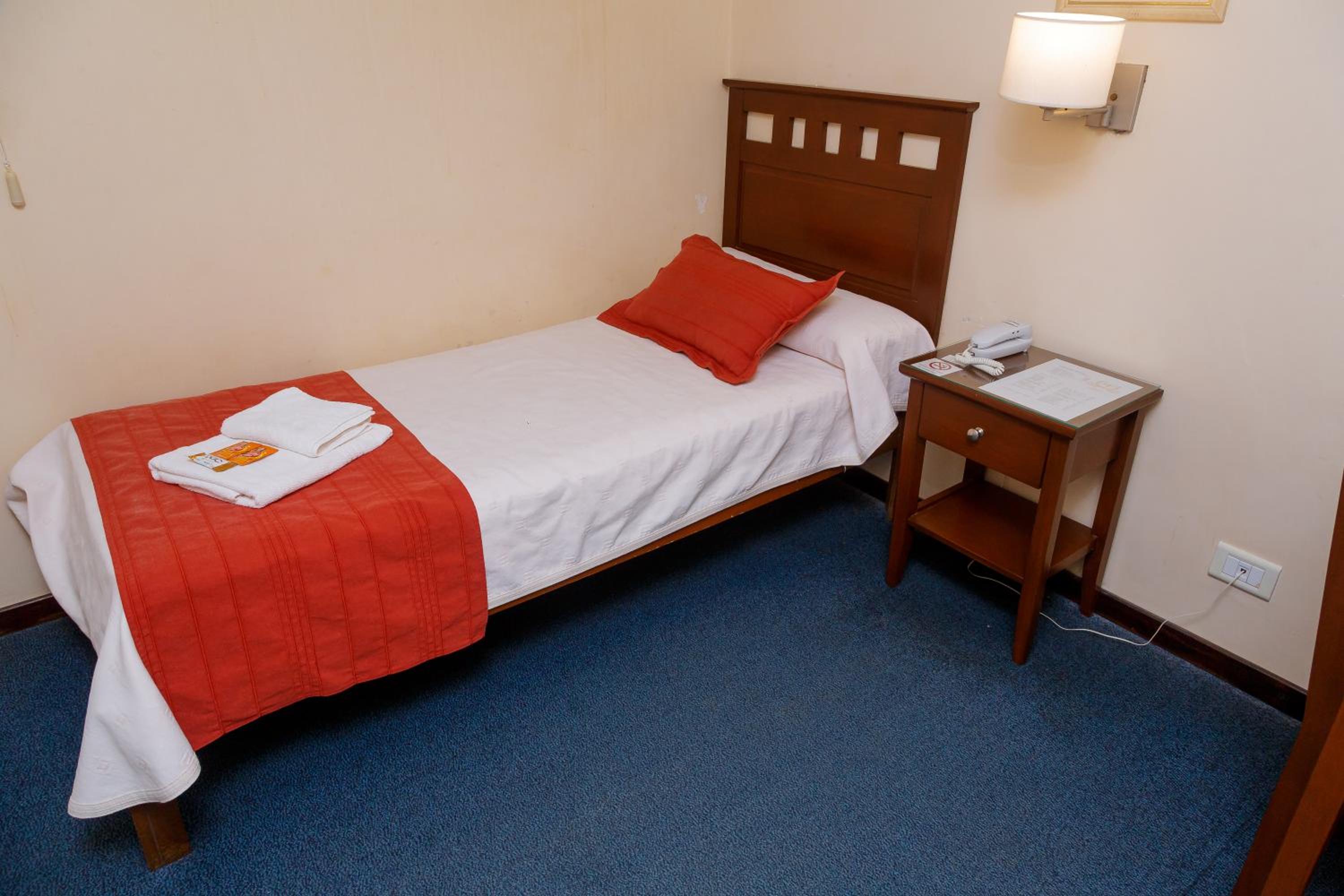 Single Room photo 3