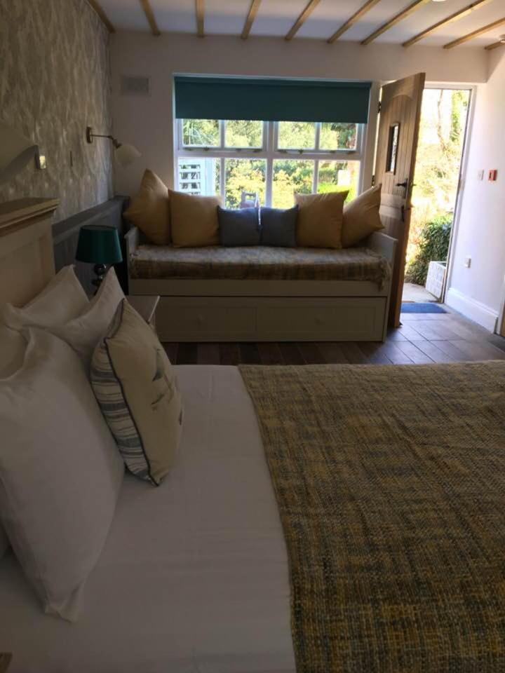 Large Family Room (2 adults + 2 children) with Garden View