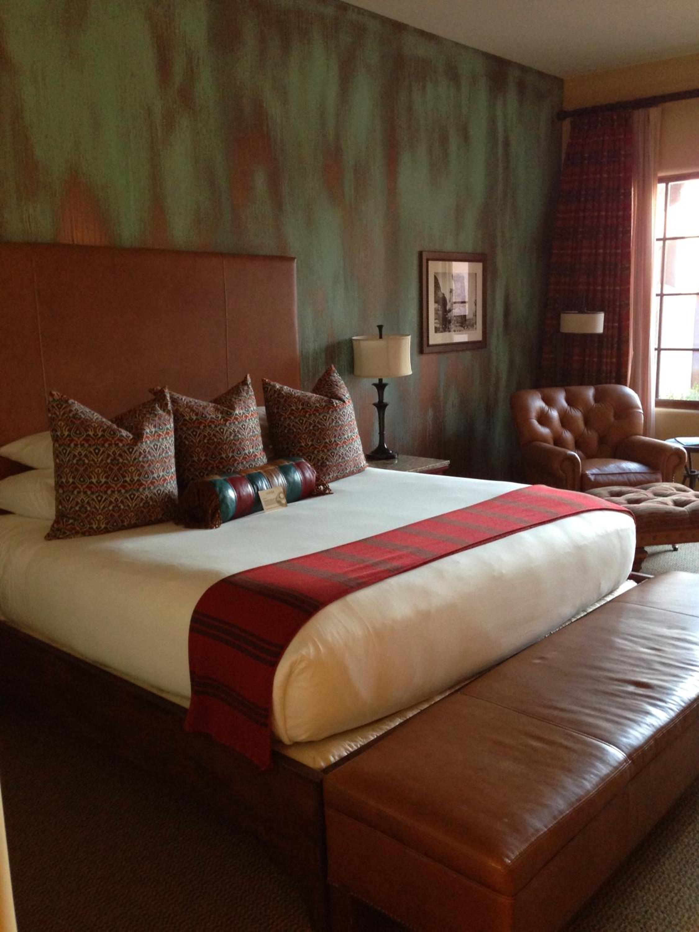 Deluxe King Room photo 2