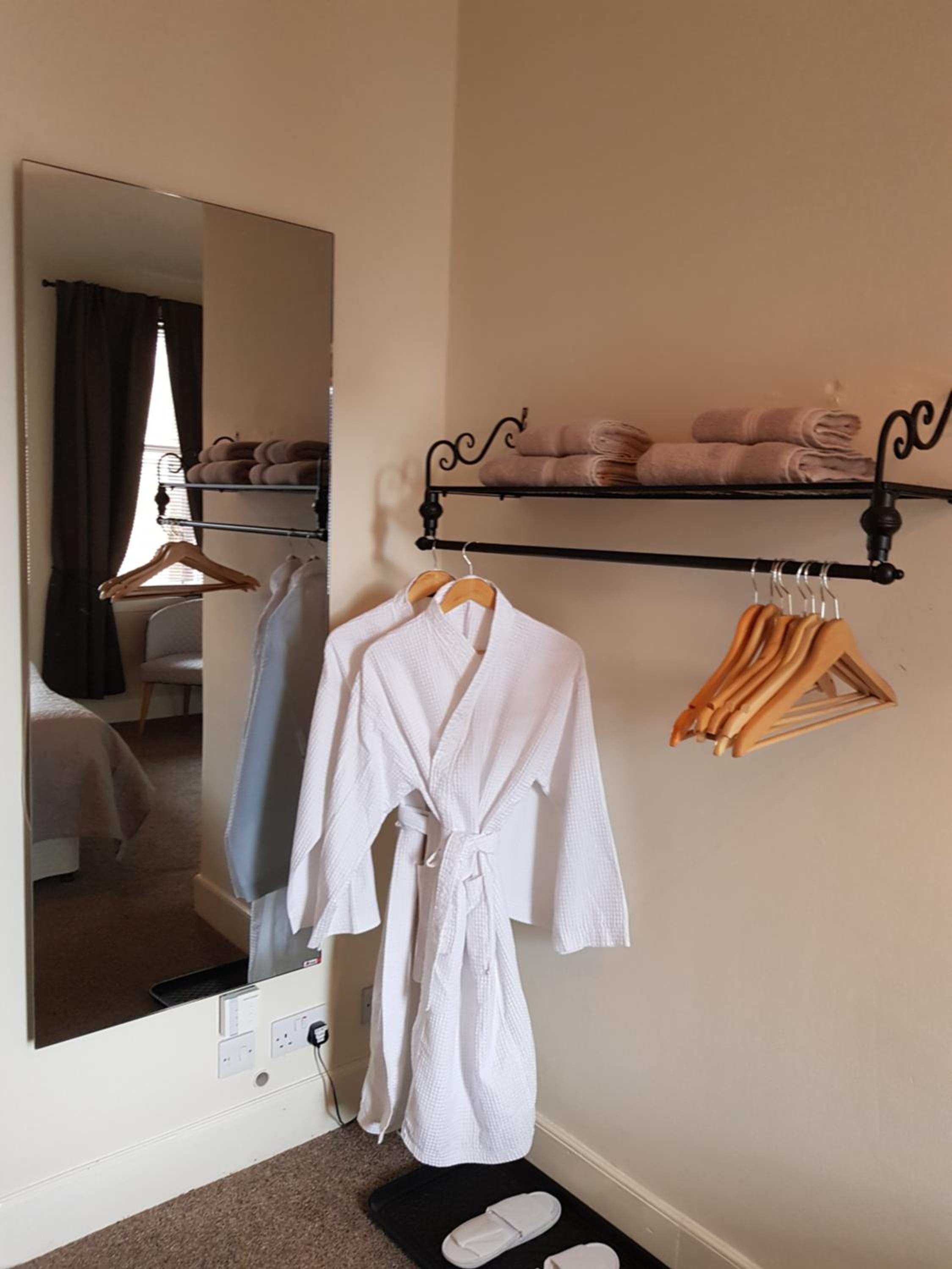 Double or Twin Room photo 3