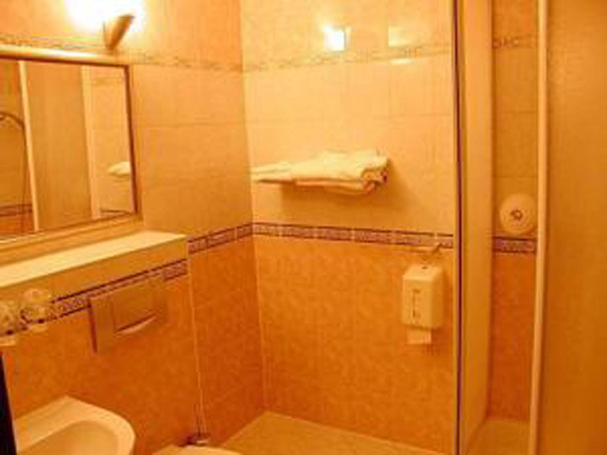 Double Room - Photo 4
