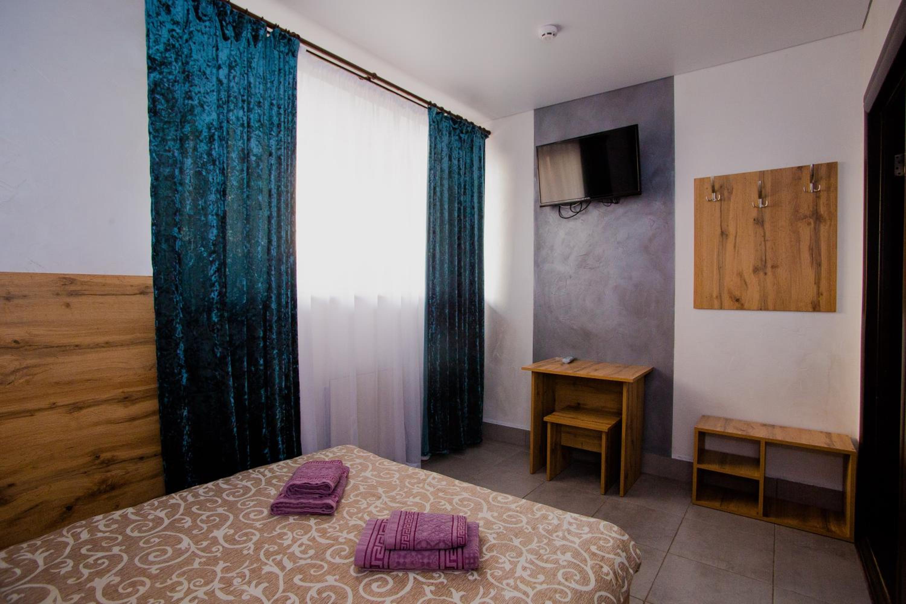 Large Double Room