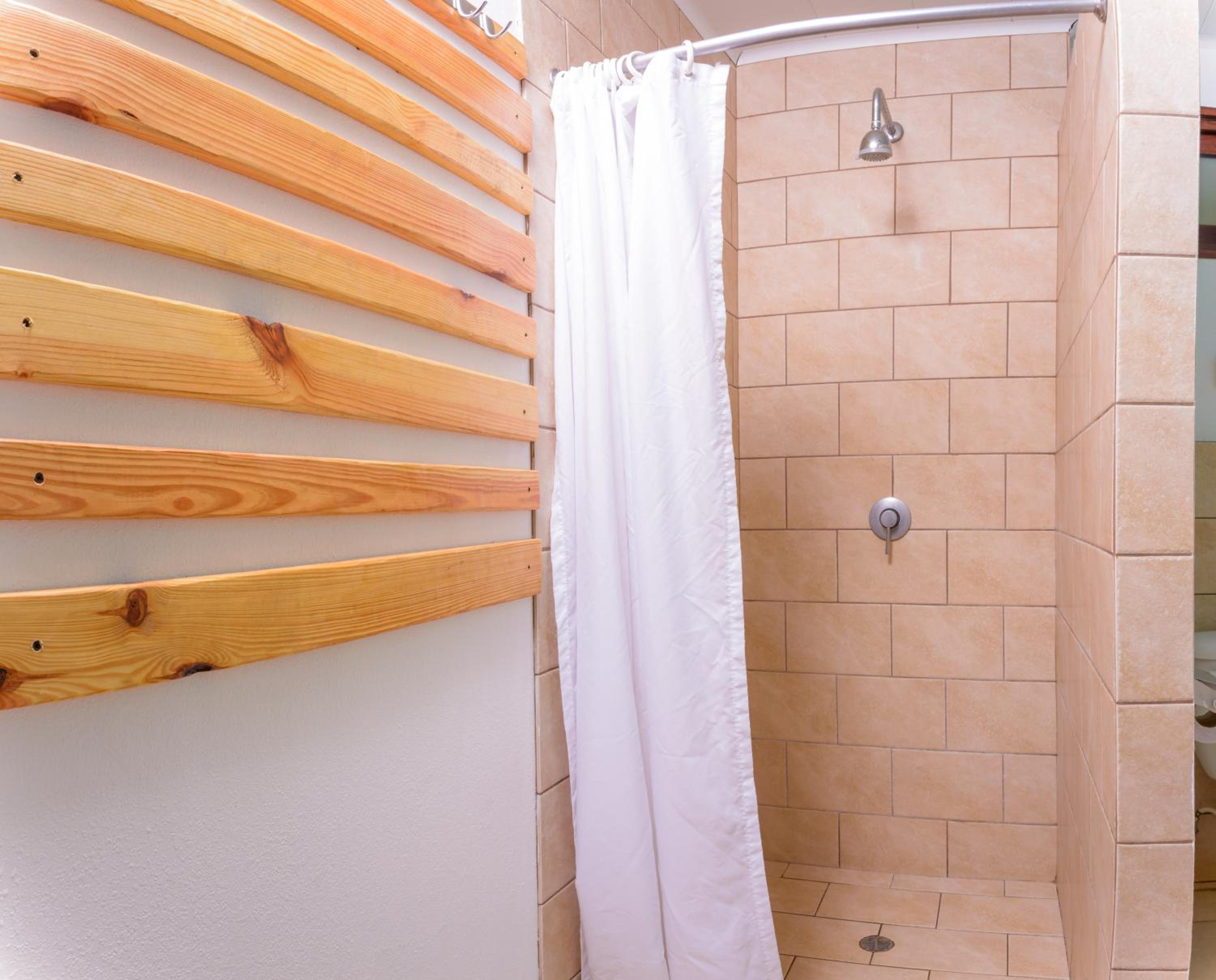 Standard Room (5 Adults)