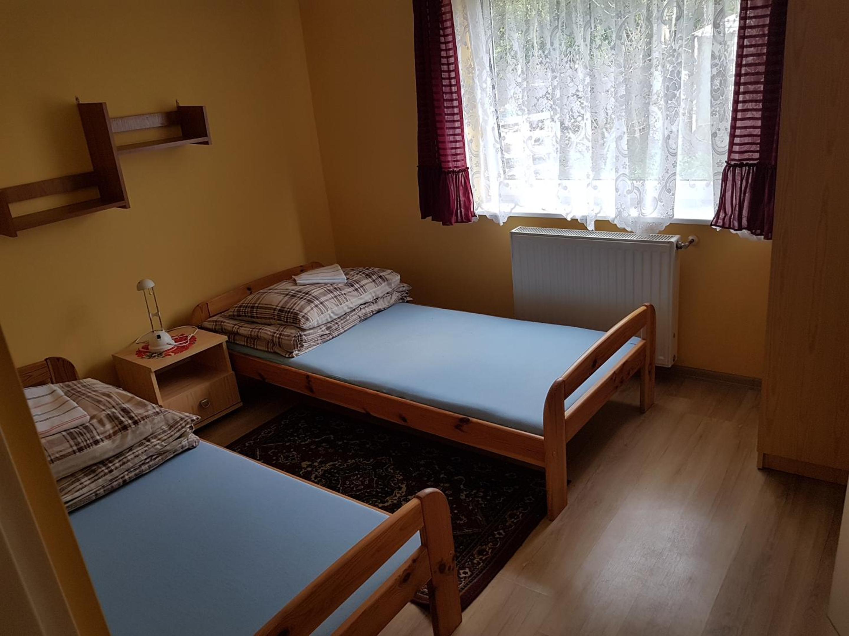 Double Room with Private Bathroom - Photo 9