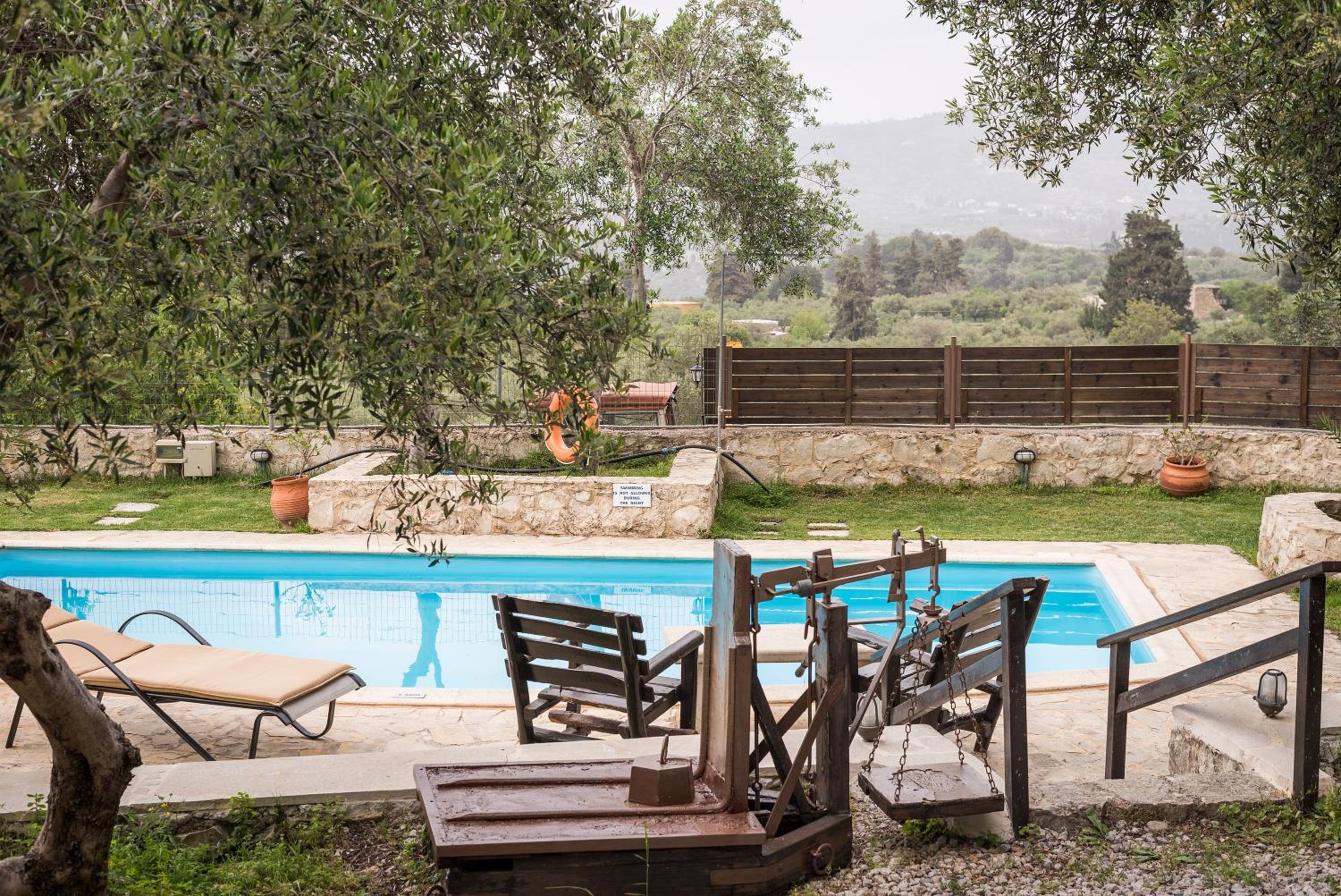 Villa with Private Pool - Photo 19